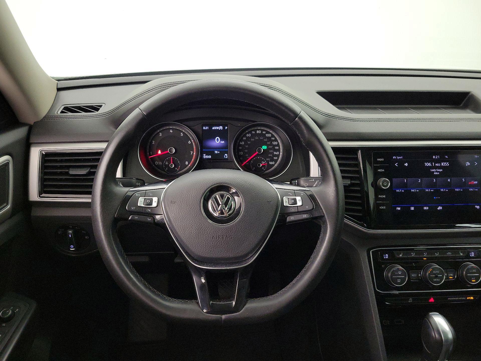 Thumbnail: 2018 Volkswagen Atlas - 10