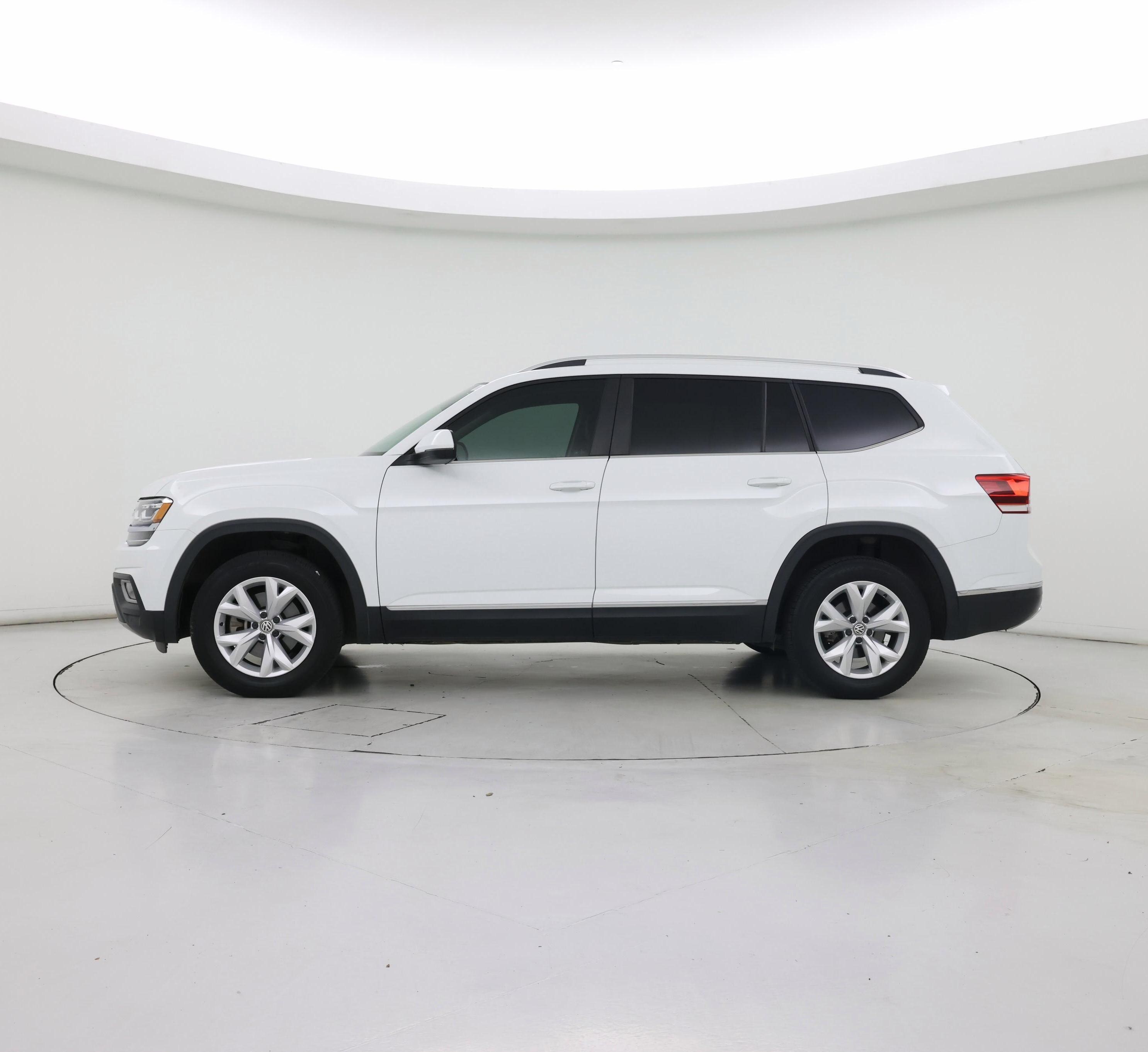 Thumbnail: 2018 Volkswagen Atlas - 3