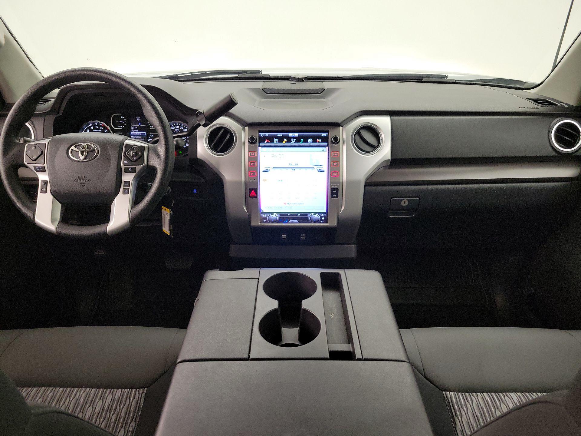 Thumbnail: 2018 Toyota Tundra - 9