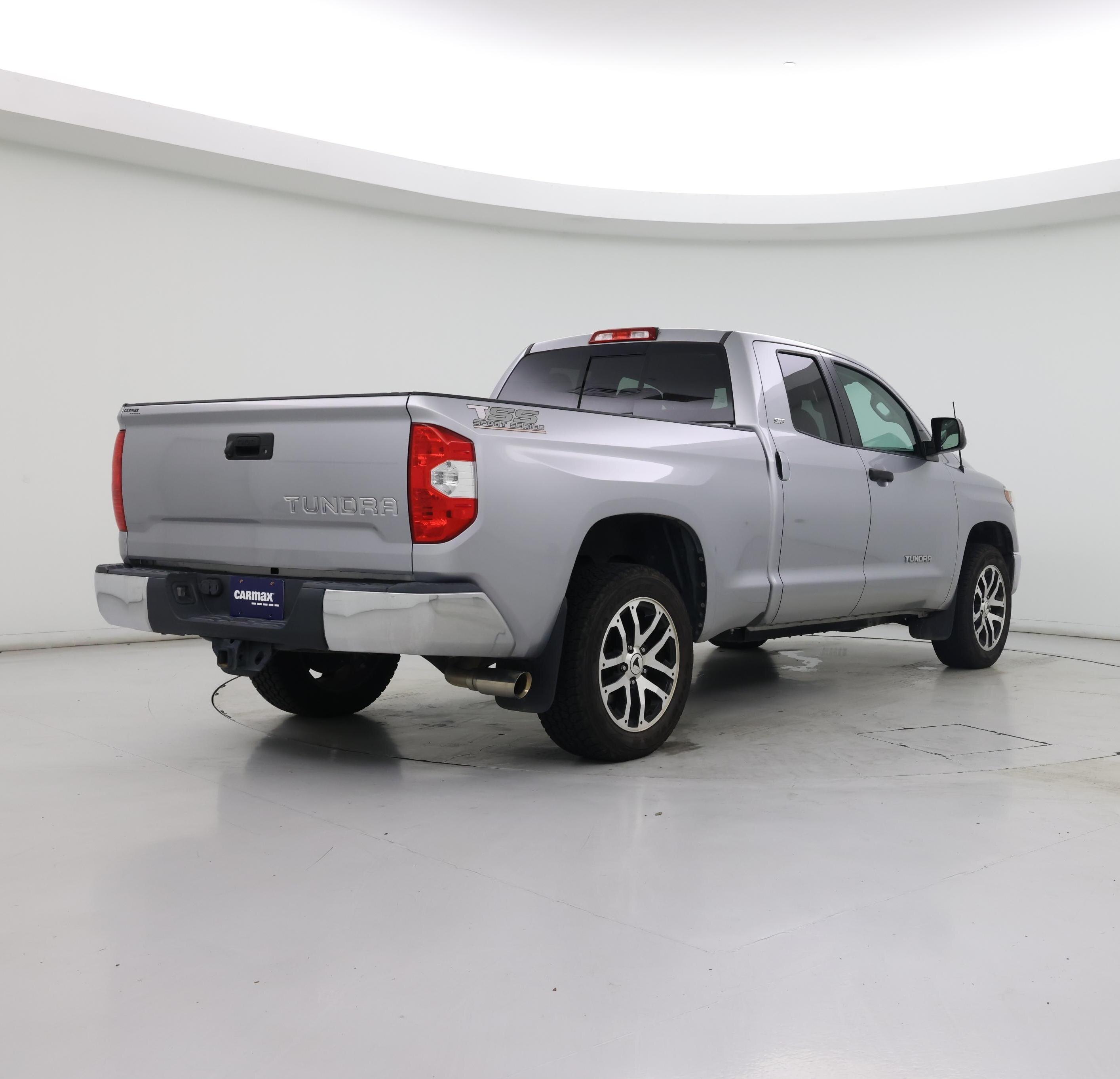 Thumbnail: 2018 Toyota Tundra - 8
