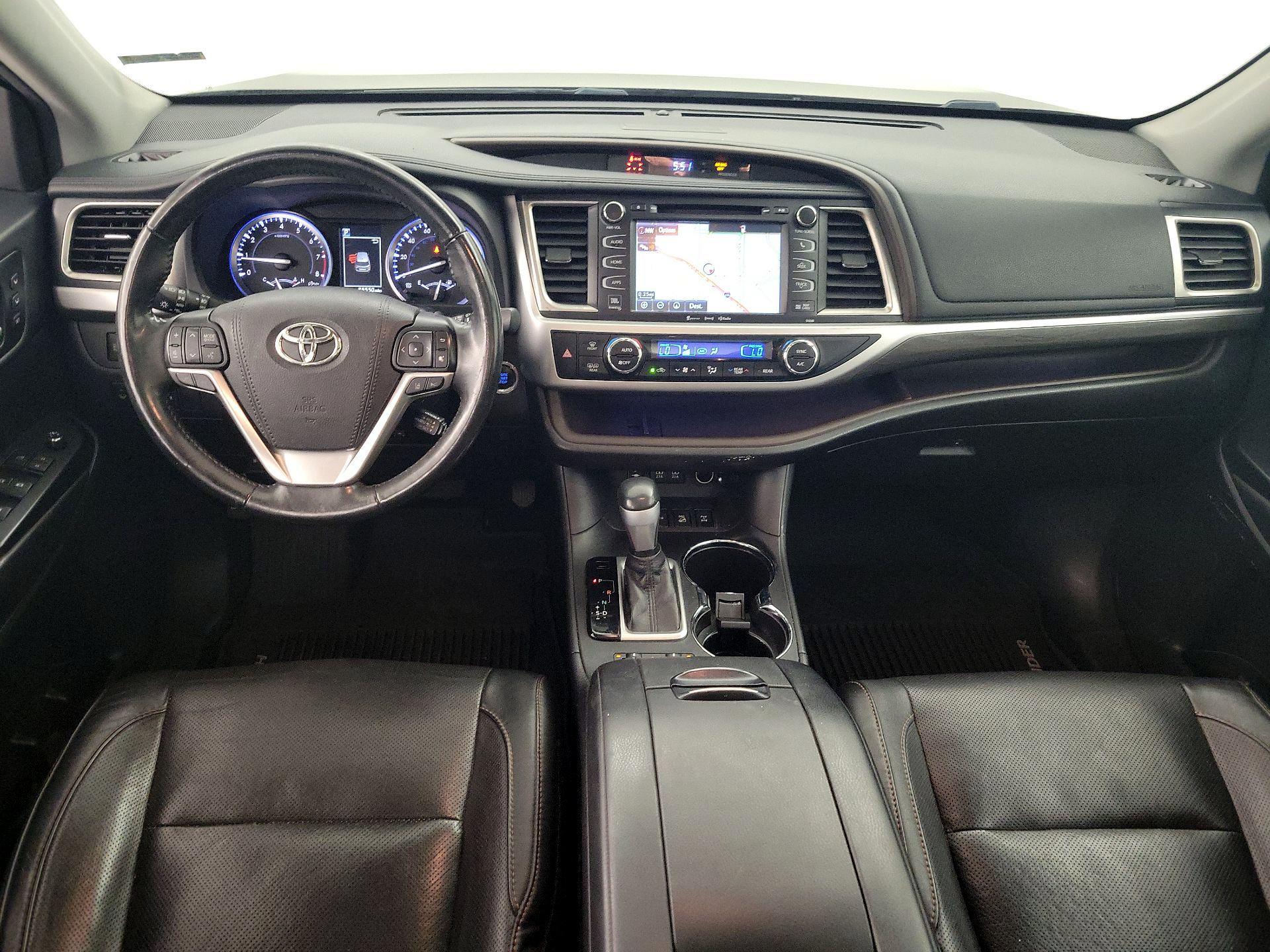 Thumbnail: 2017 Toyota Highlander - 9