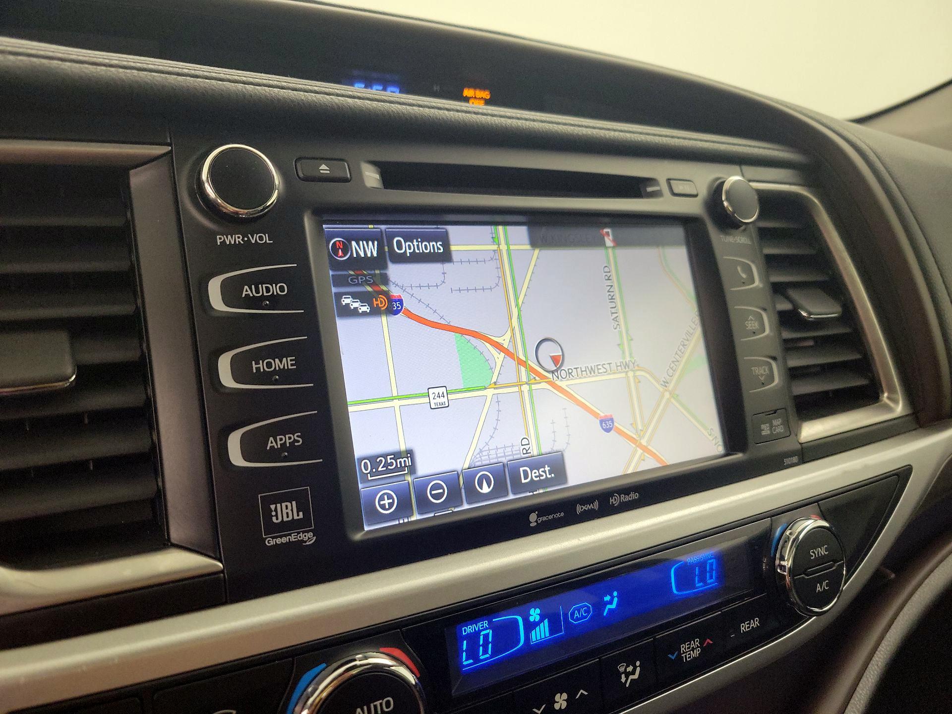 Thumbnail: 2017 Toyota Highlander - 14