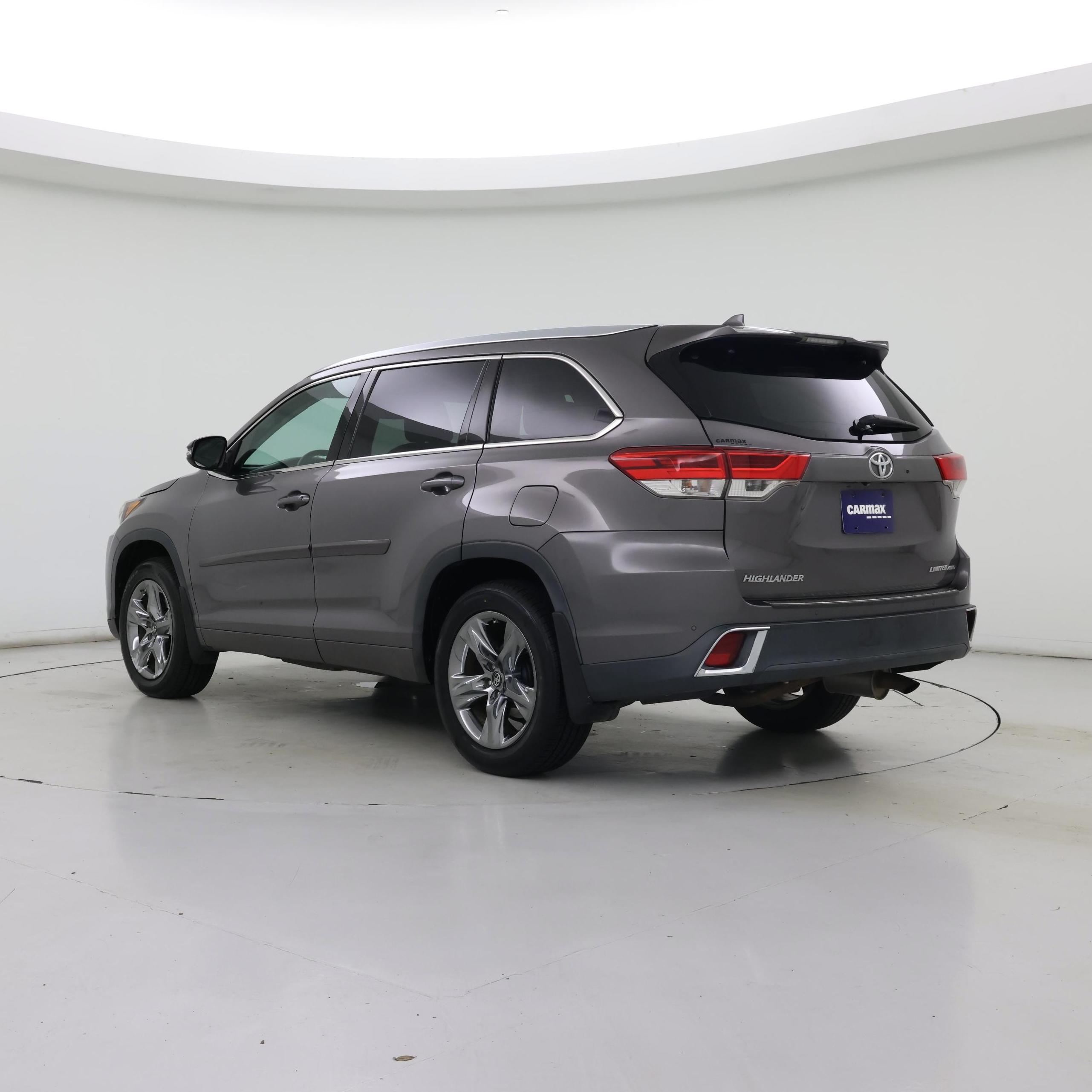 Thumbnail: 2017 Toyota Highlander - 2