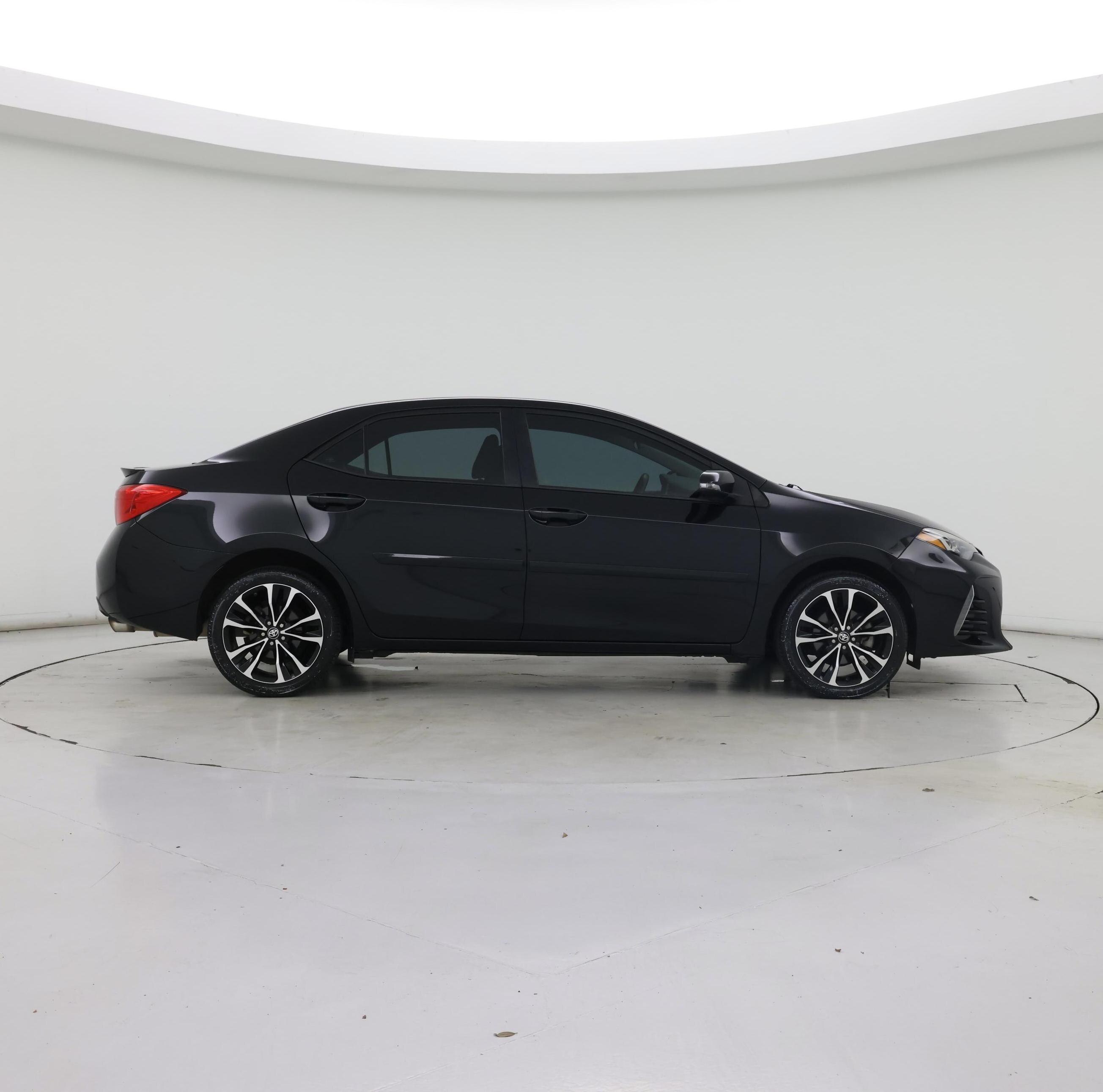 Thumbnail: 2018 Toyota Corolla - 7