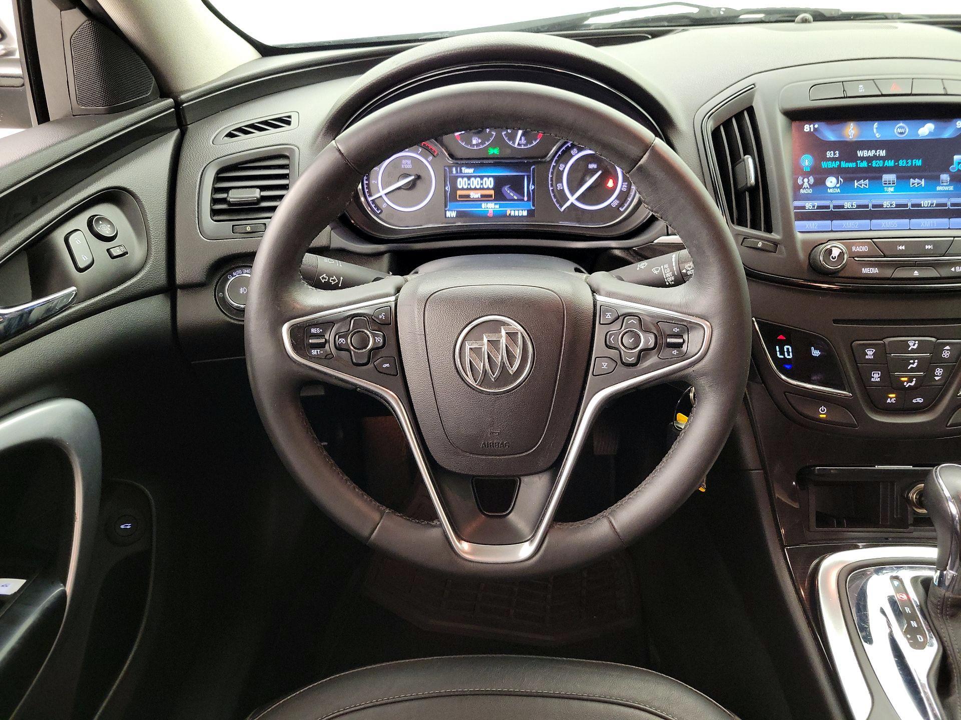 Thumbnail: 2017 Buick Regal - 10