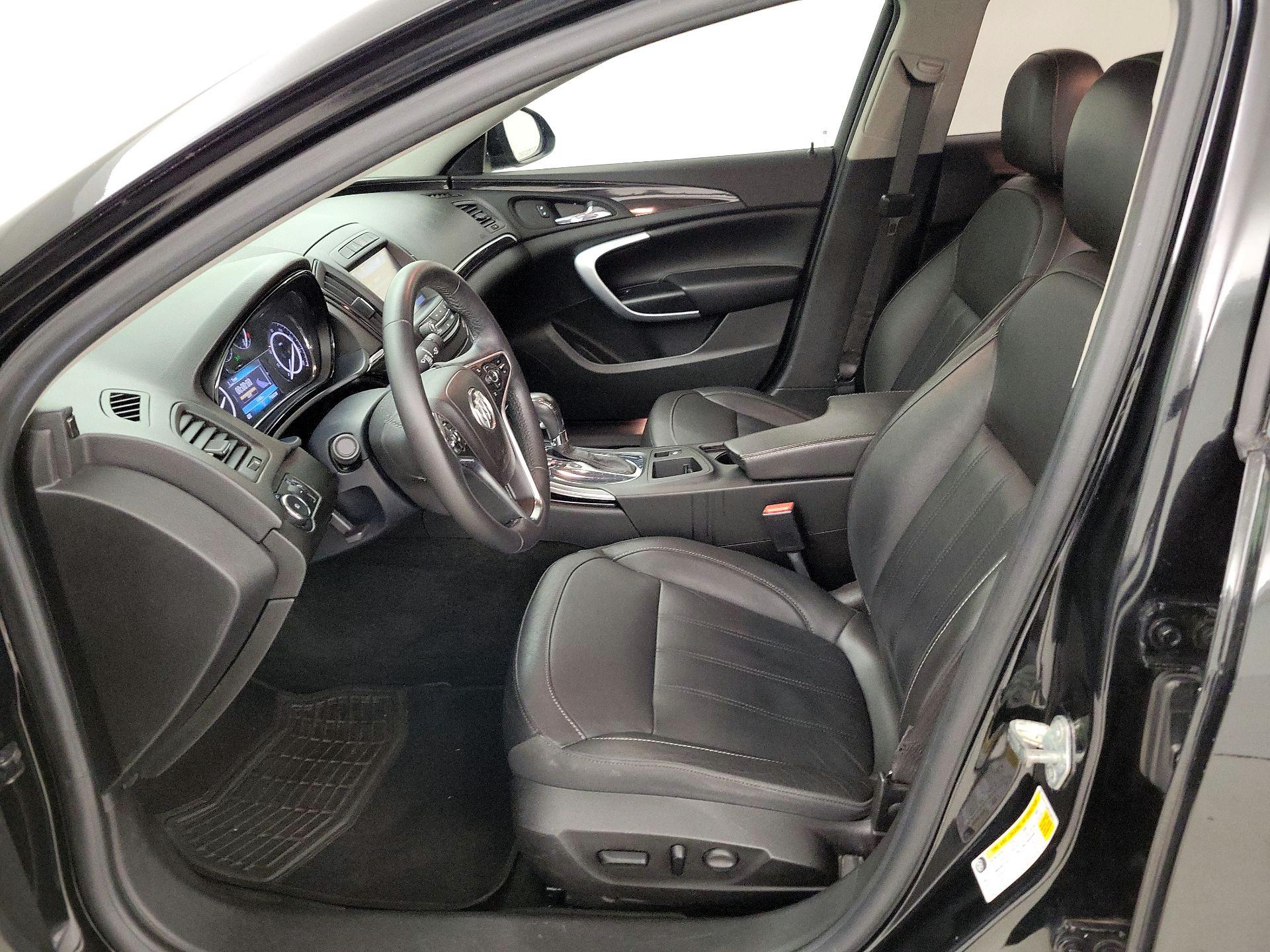 Thumbnail: 2017 Buick Regal - 11