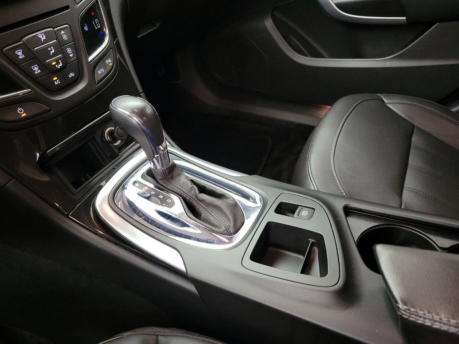 Thumbnail: 2017 Buick Regal - 17