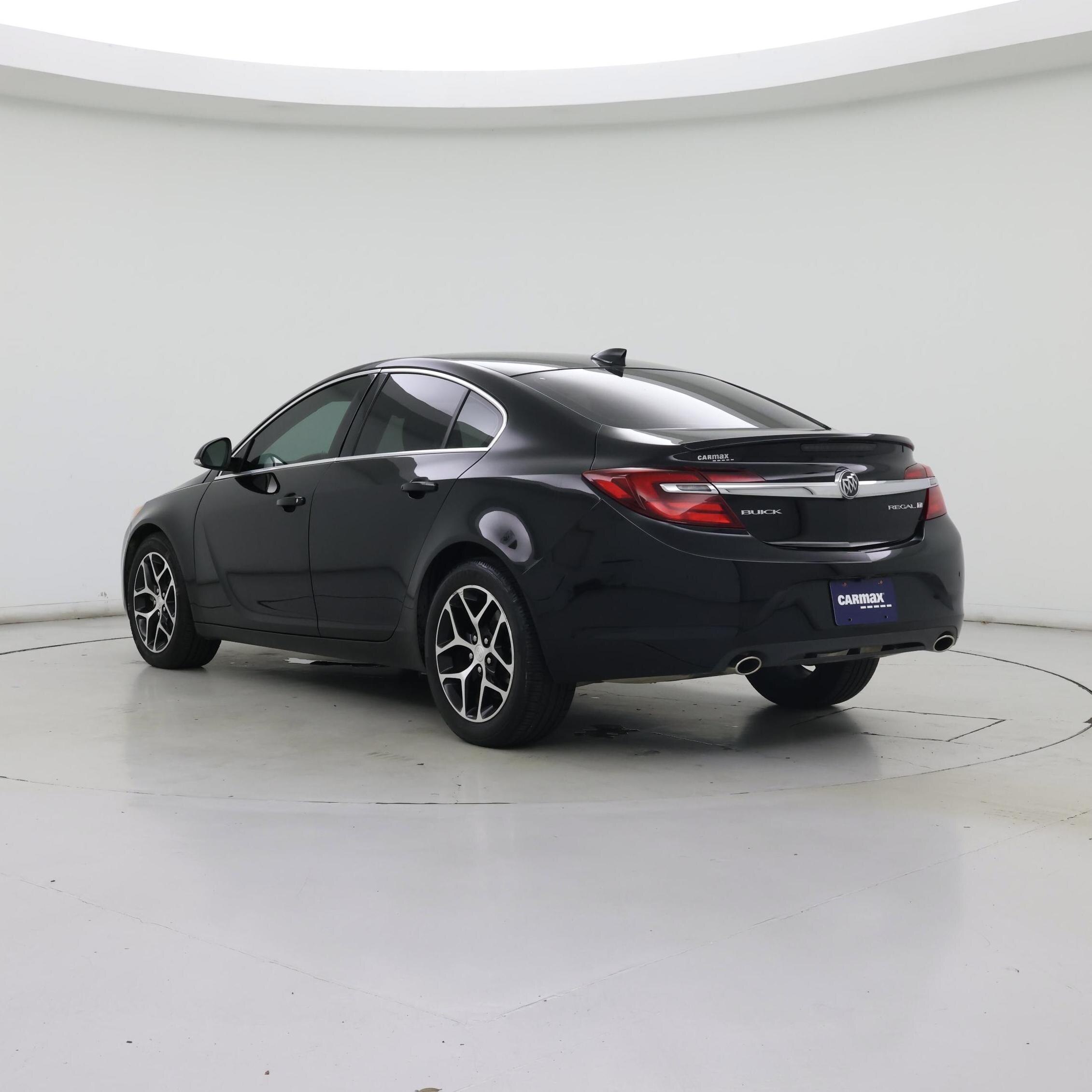 Thumbnail: 2017 Buick Regal - 2