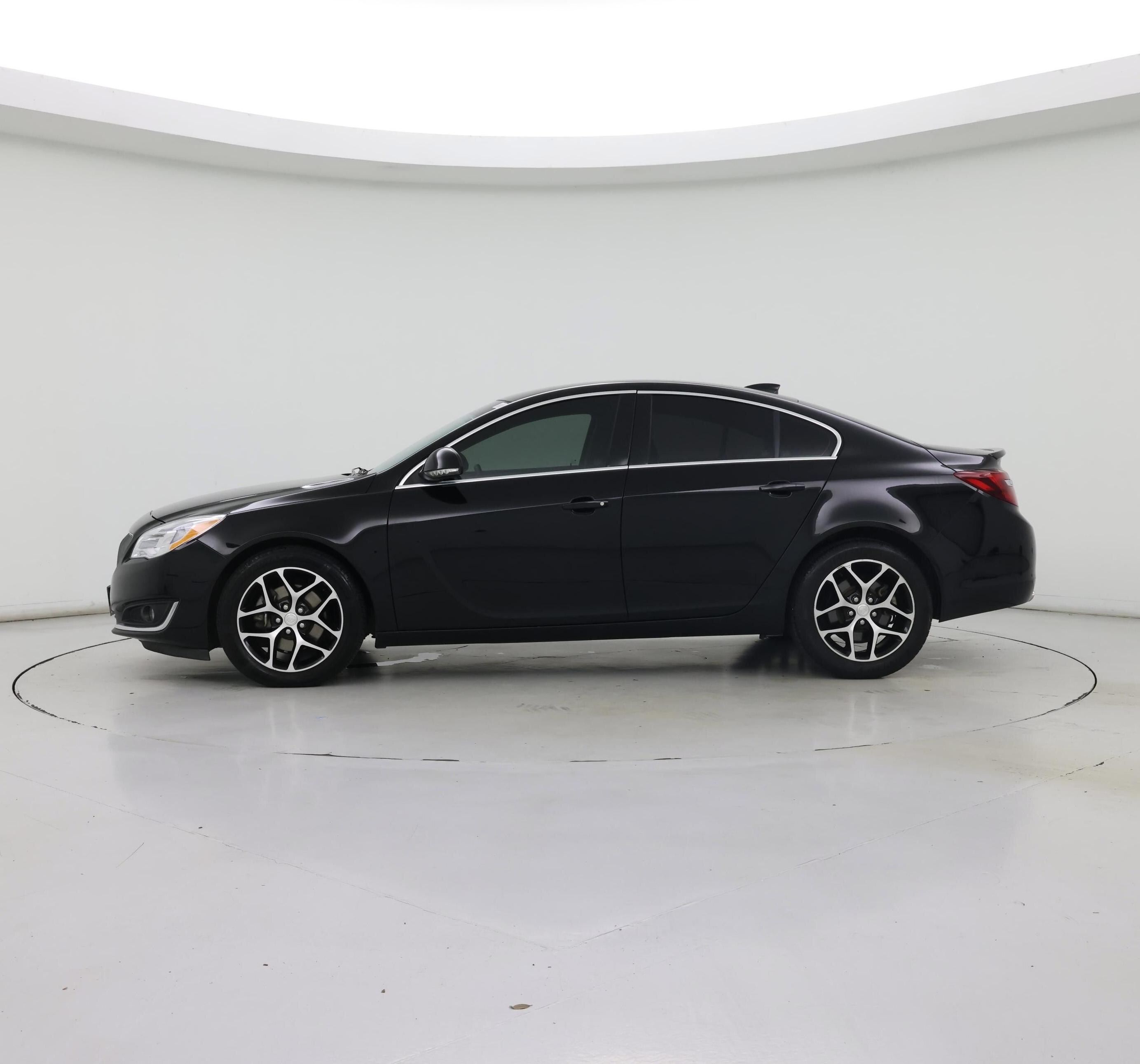 Thumbnail: 2017 Buick Regal - 3