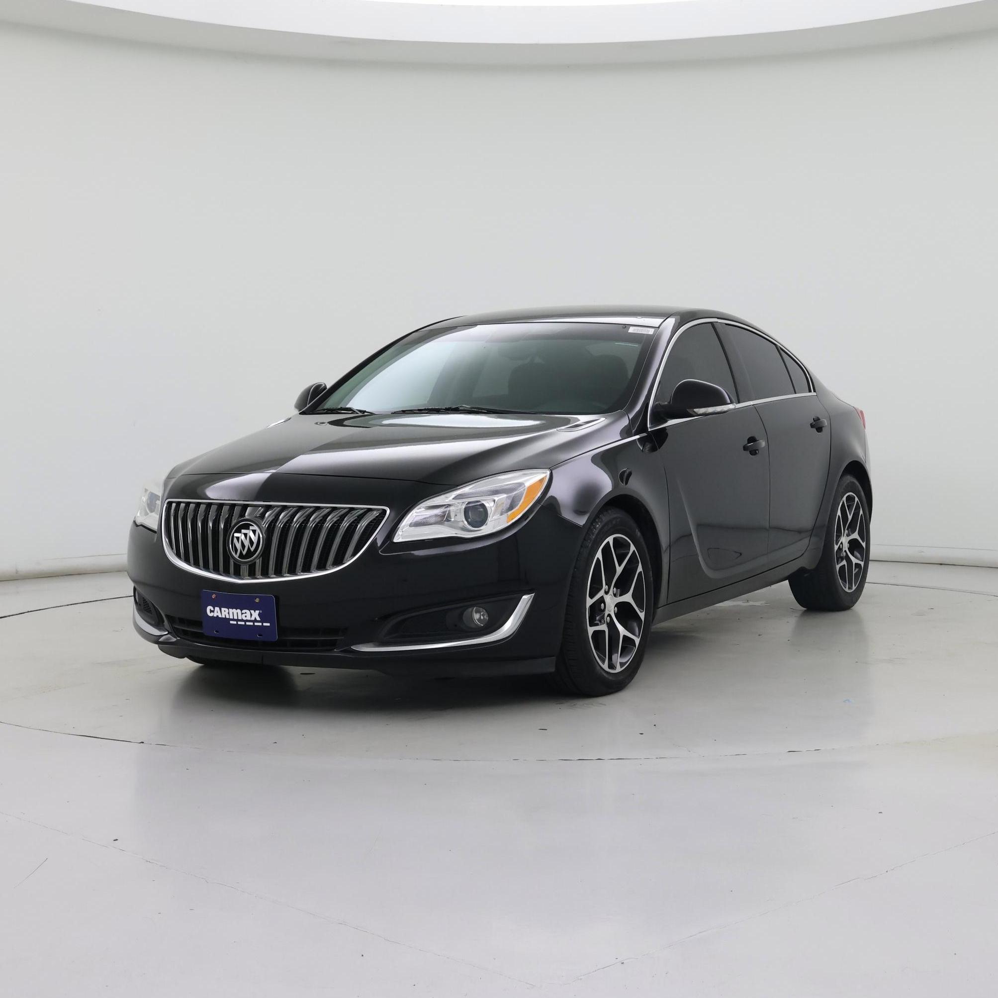 Thumbnail: 2017 Buick Regal - 4