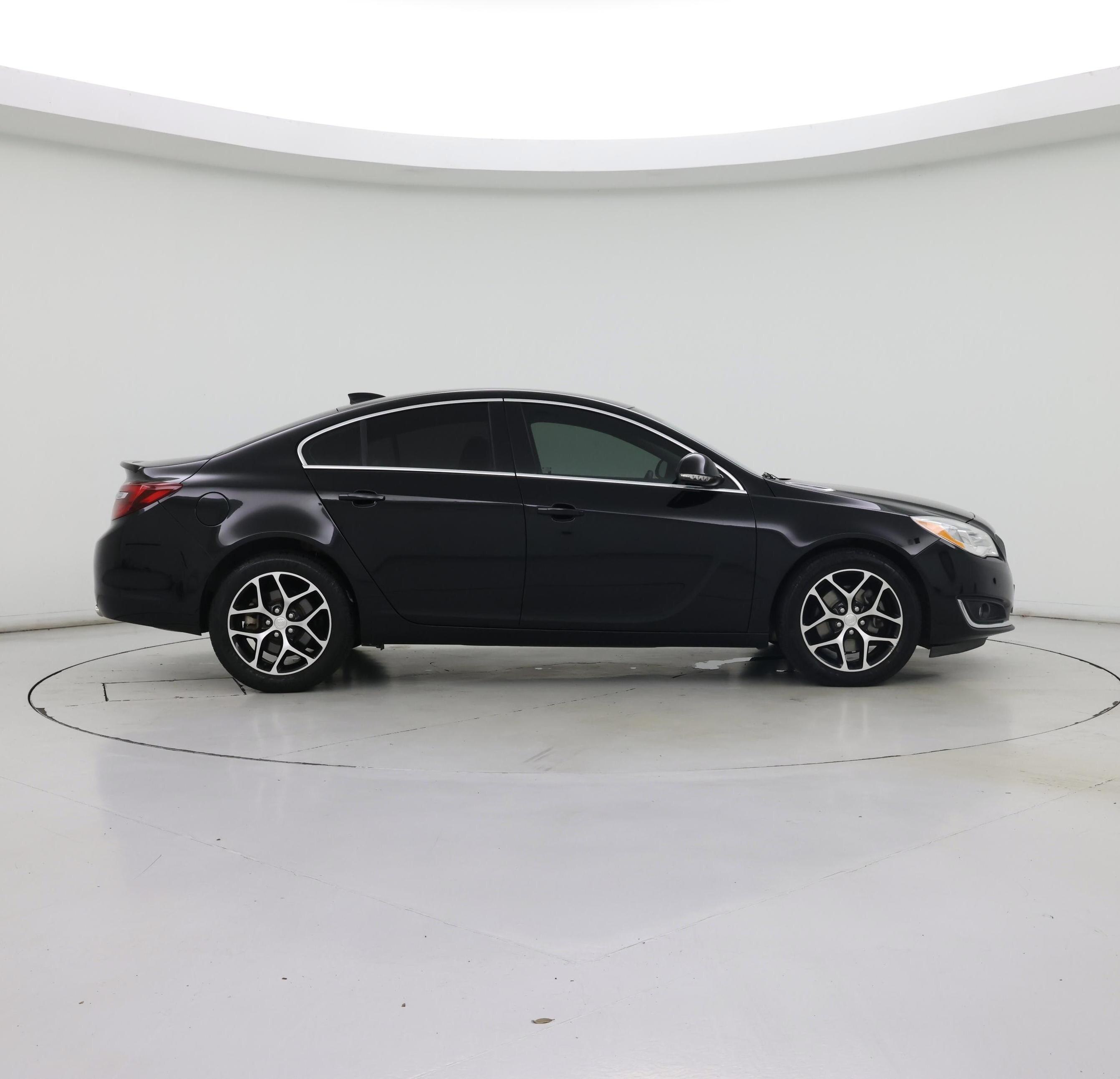Thumbnail: 2017 Buick Regal - 7