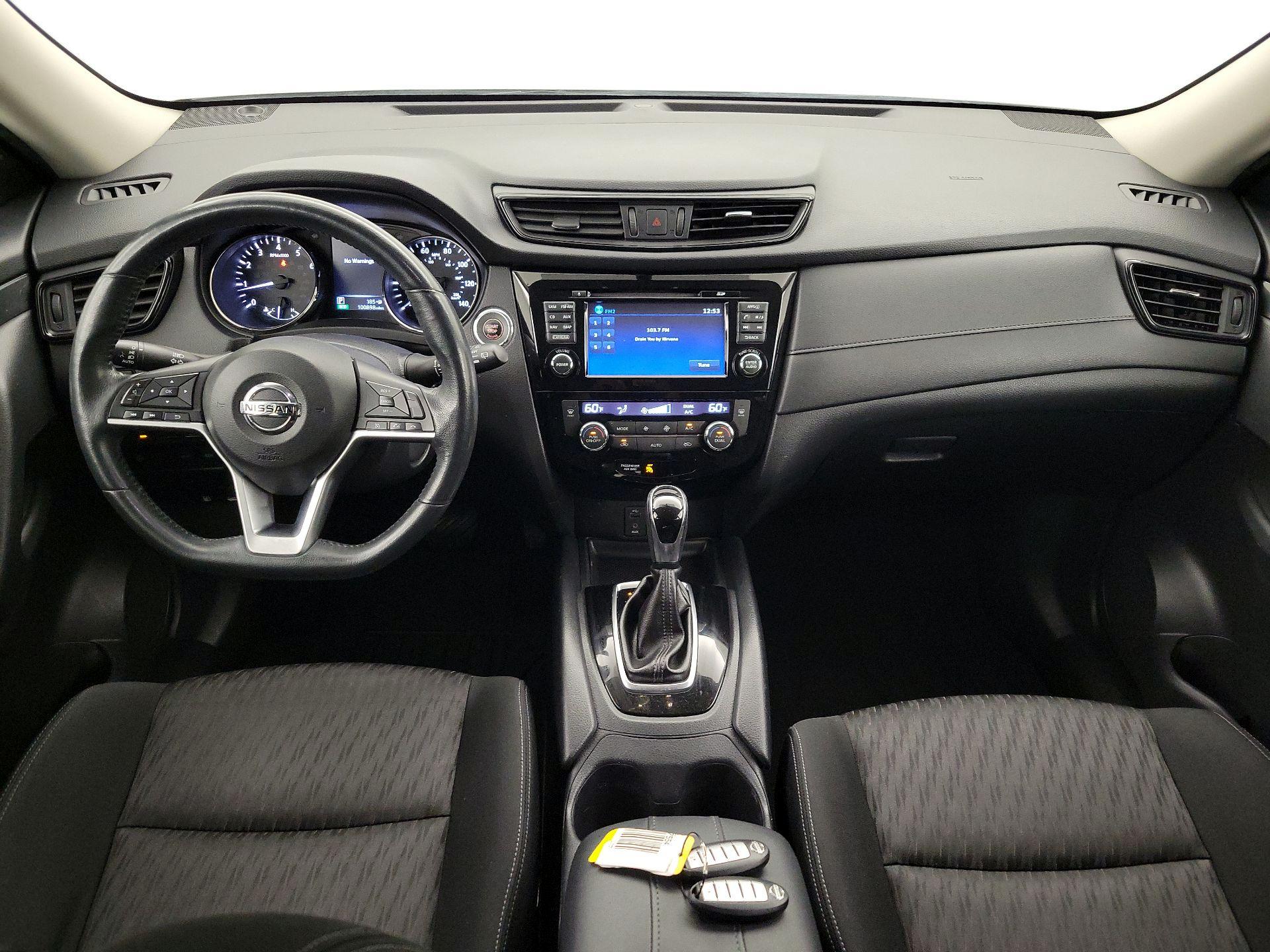 Thumbnail: 2017 Nissan Rogue - 9