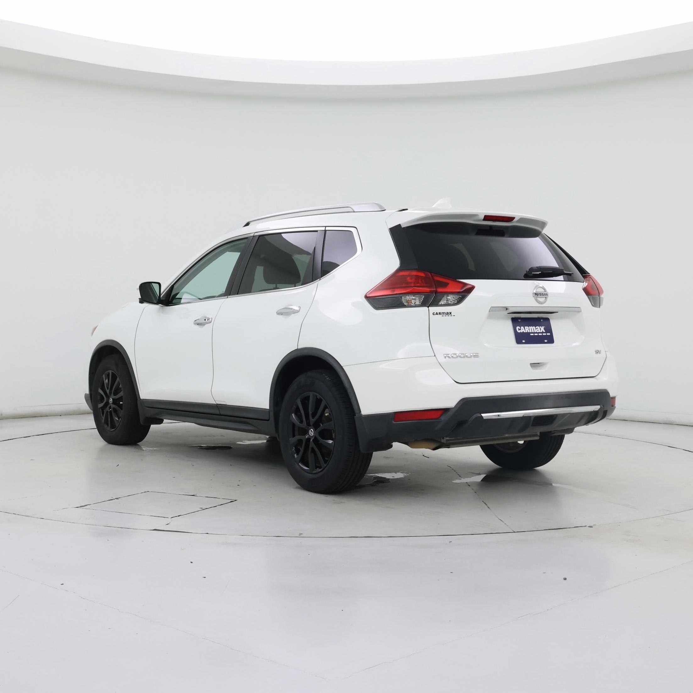 Thumbnail: 2017 Nissan Rogue - 2