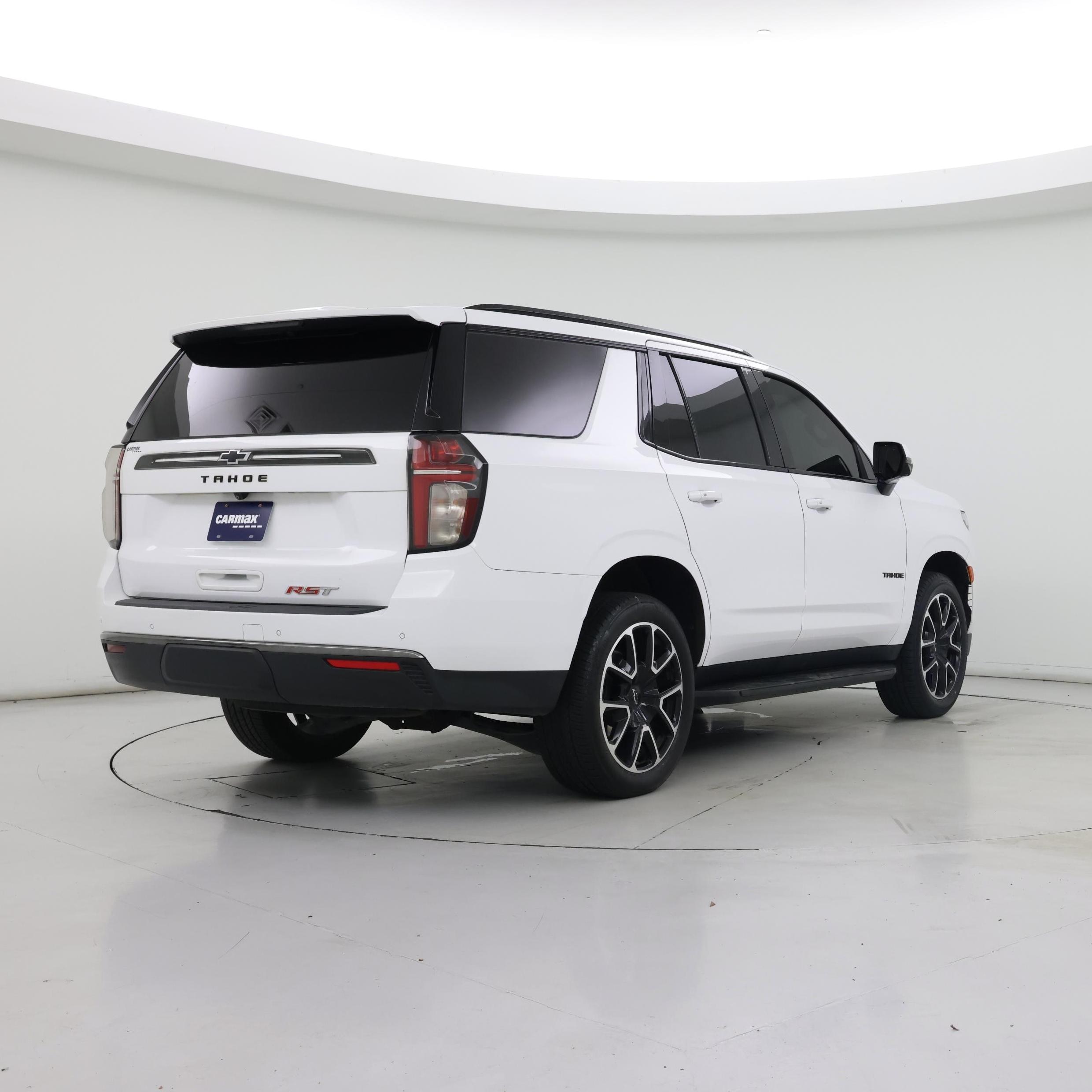 Thumbnail: 2022 Chevrolet Tahoe - 8