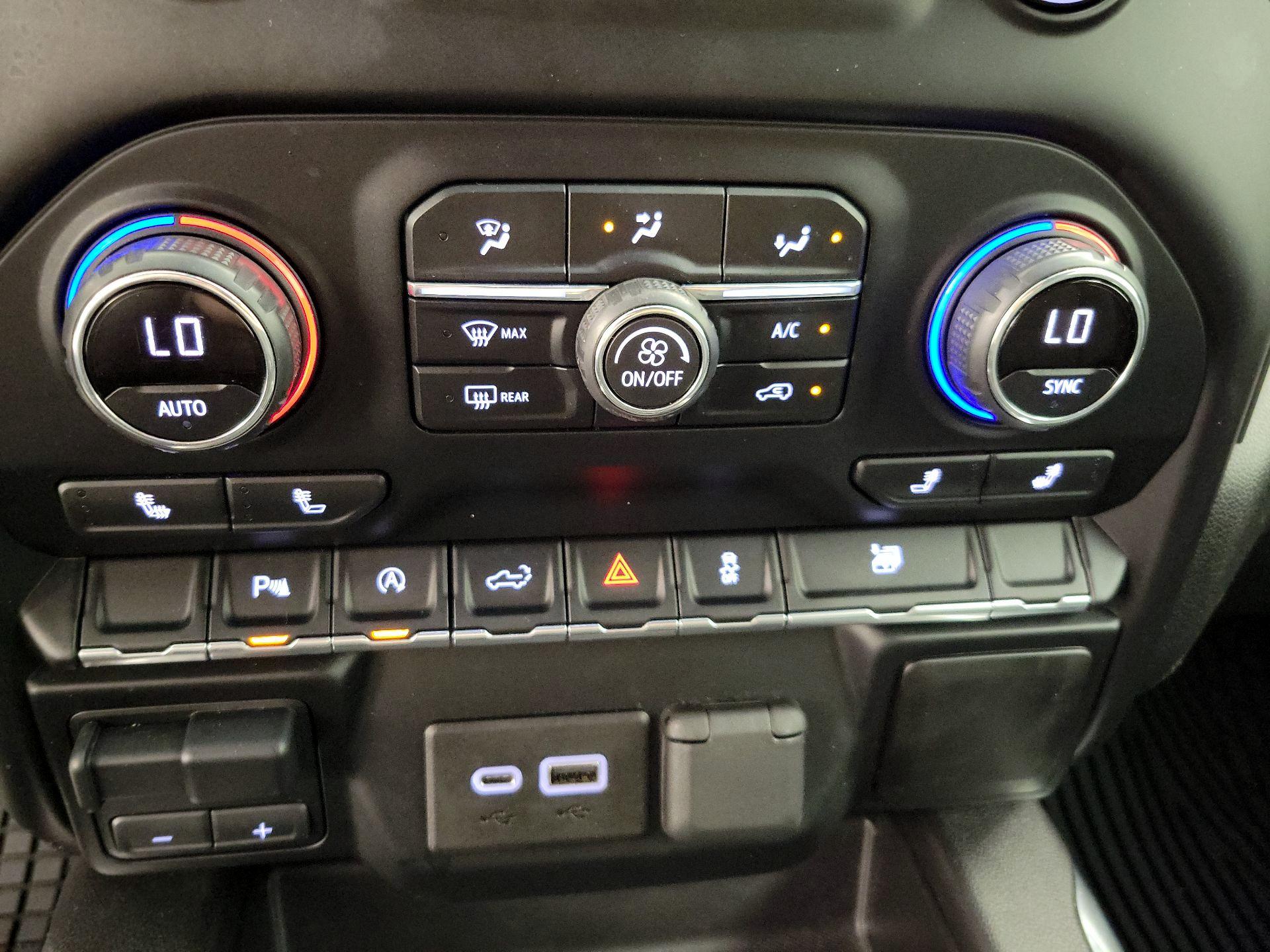 Thumbnail: 2020 Chevrolet Silverado 1500 - 16