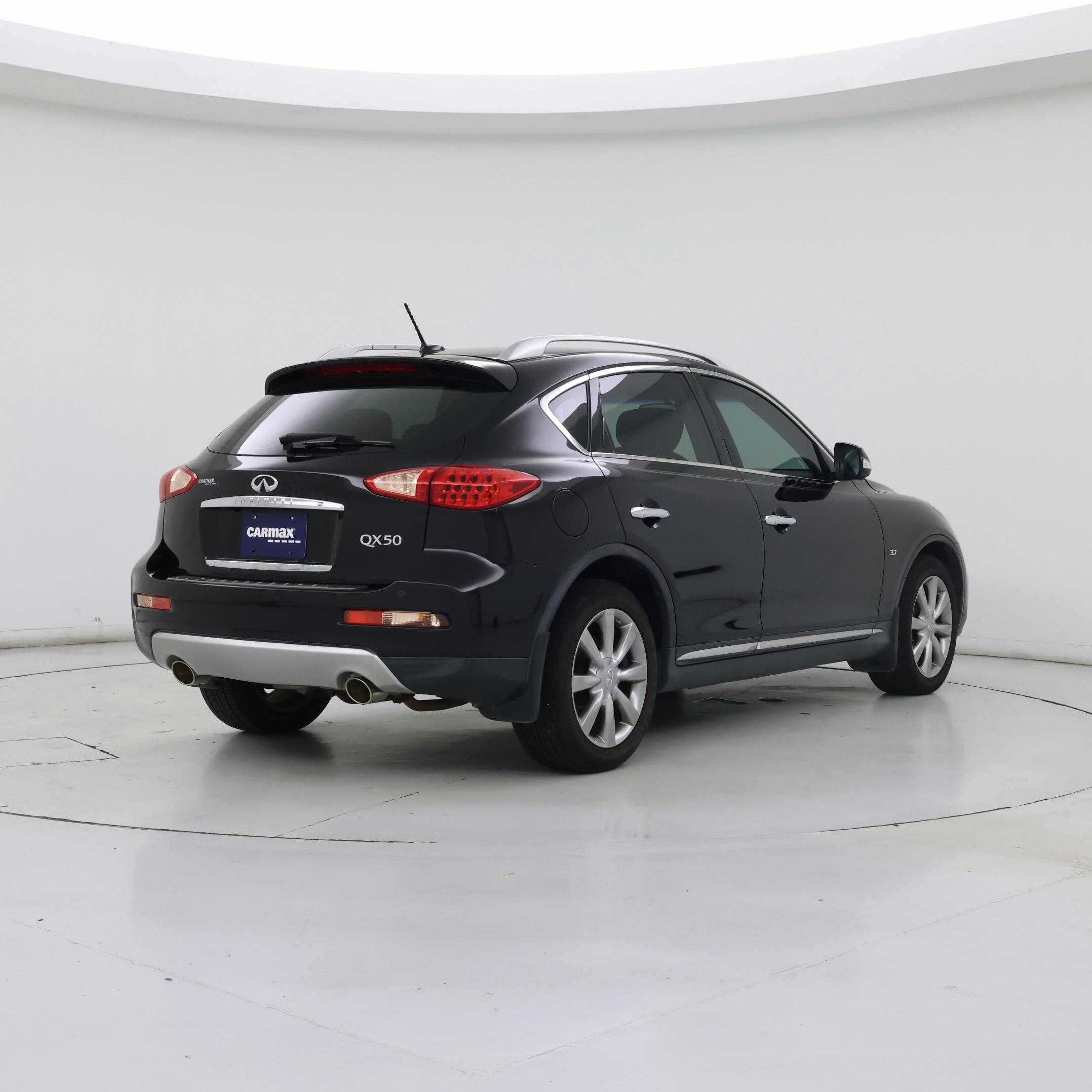 Thumbnail: 2017 INFINITI QX50 - 8
