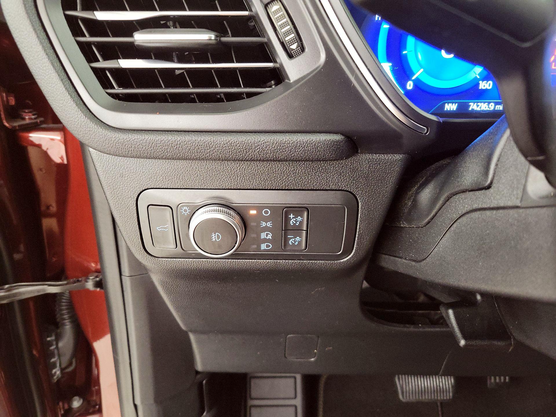 Thumbnail: 2021 Ford Escape - 13