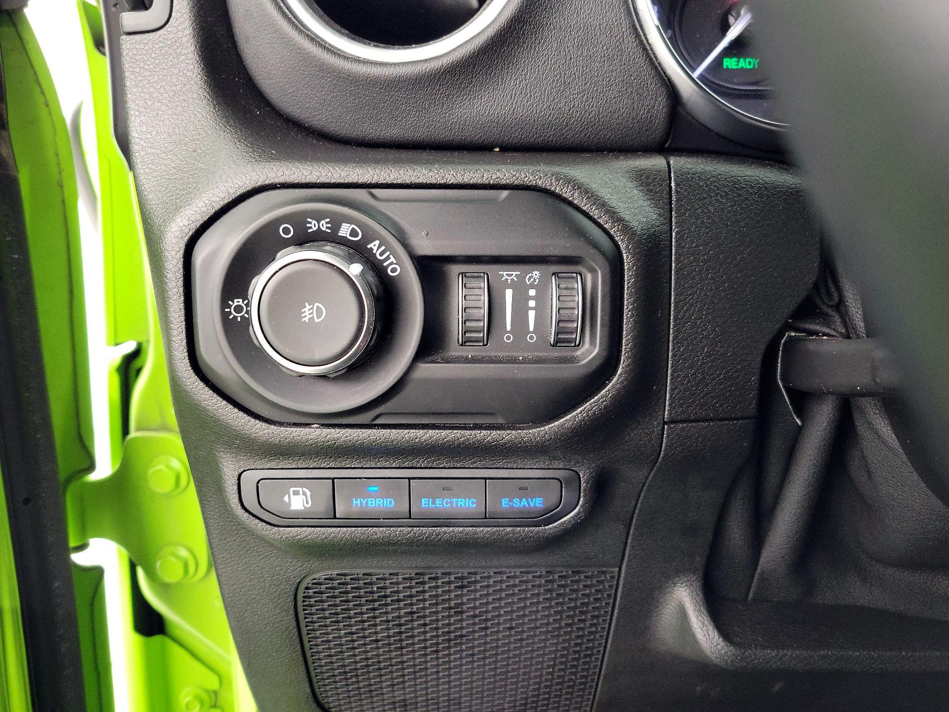 Thumbnail: 2021 Jeep Wrangler - 13