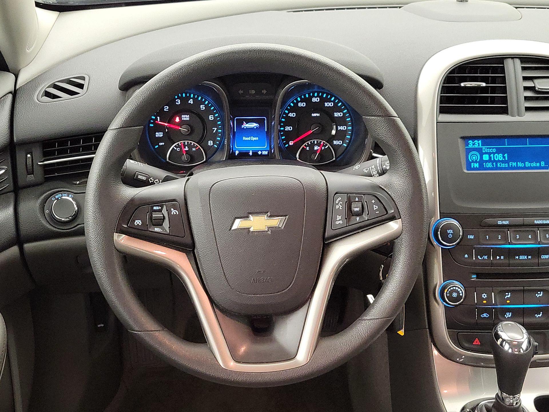 Thumbnail: 2015 Chevrolet Malibu - 10