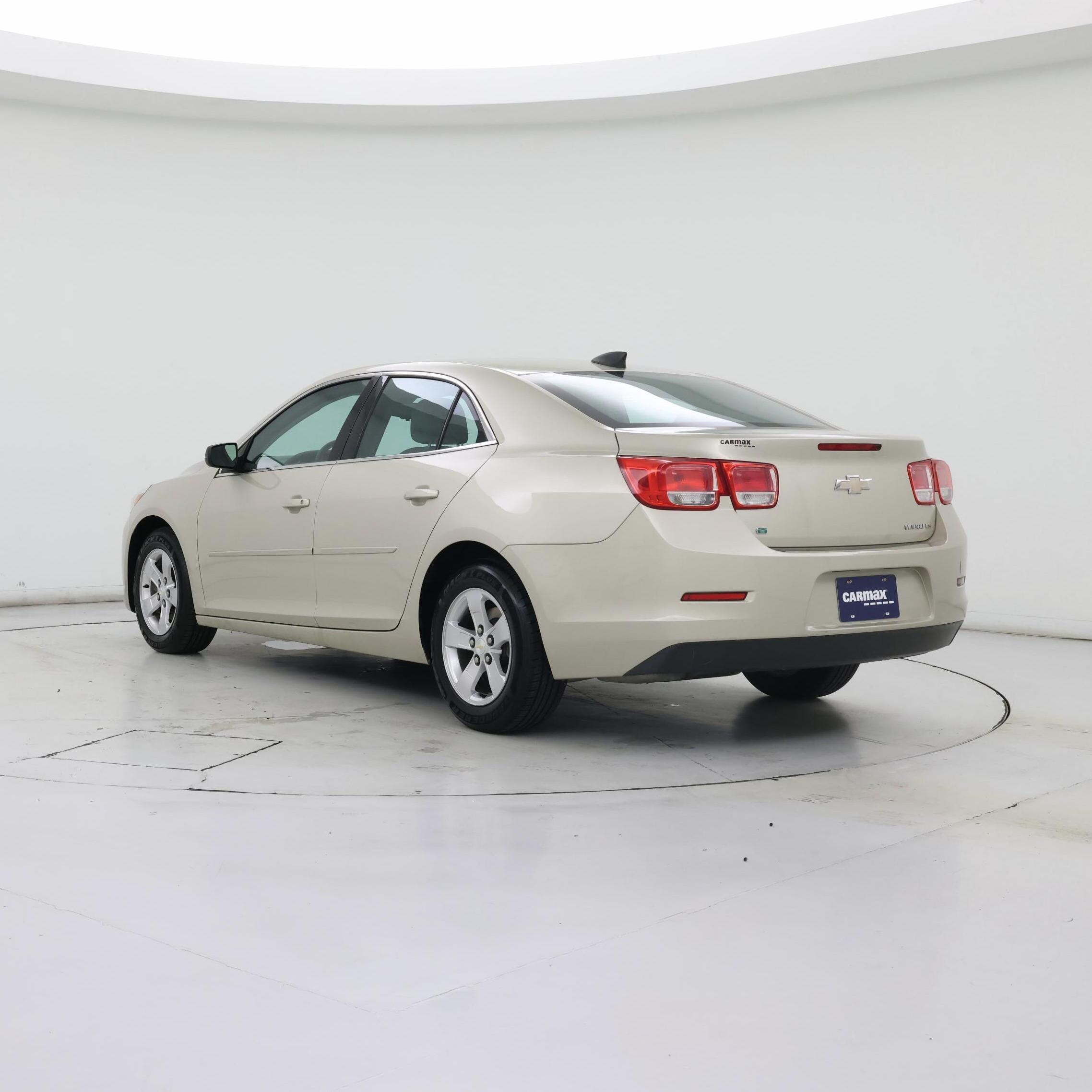 Thumbnail: 2015 Chevrolet Malibu - 2