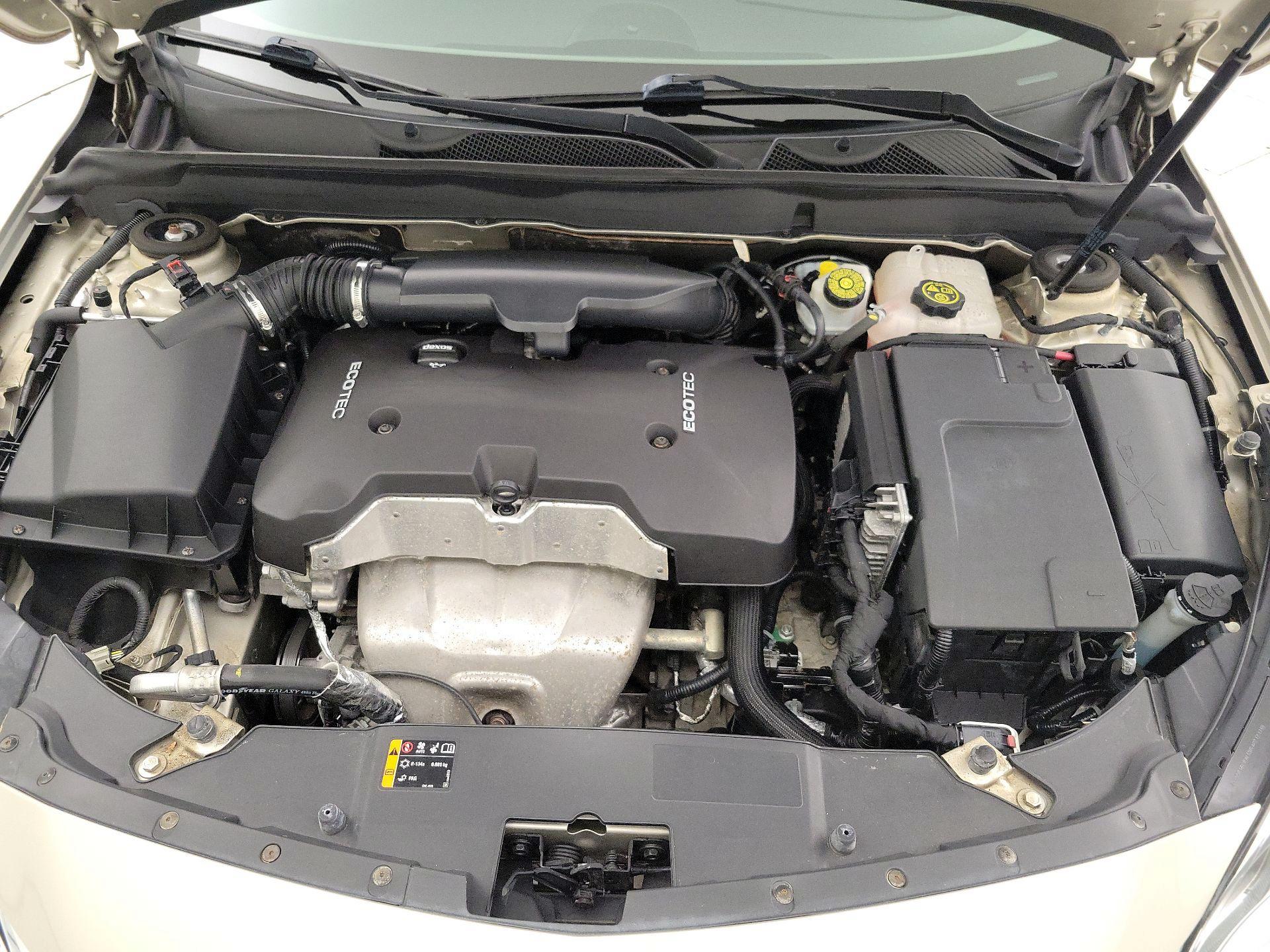Thumbnail: 2015 Chevrolet Malibu - 19