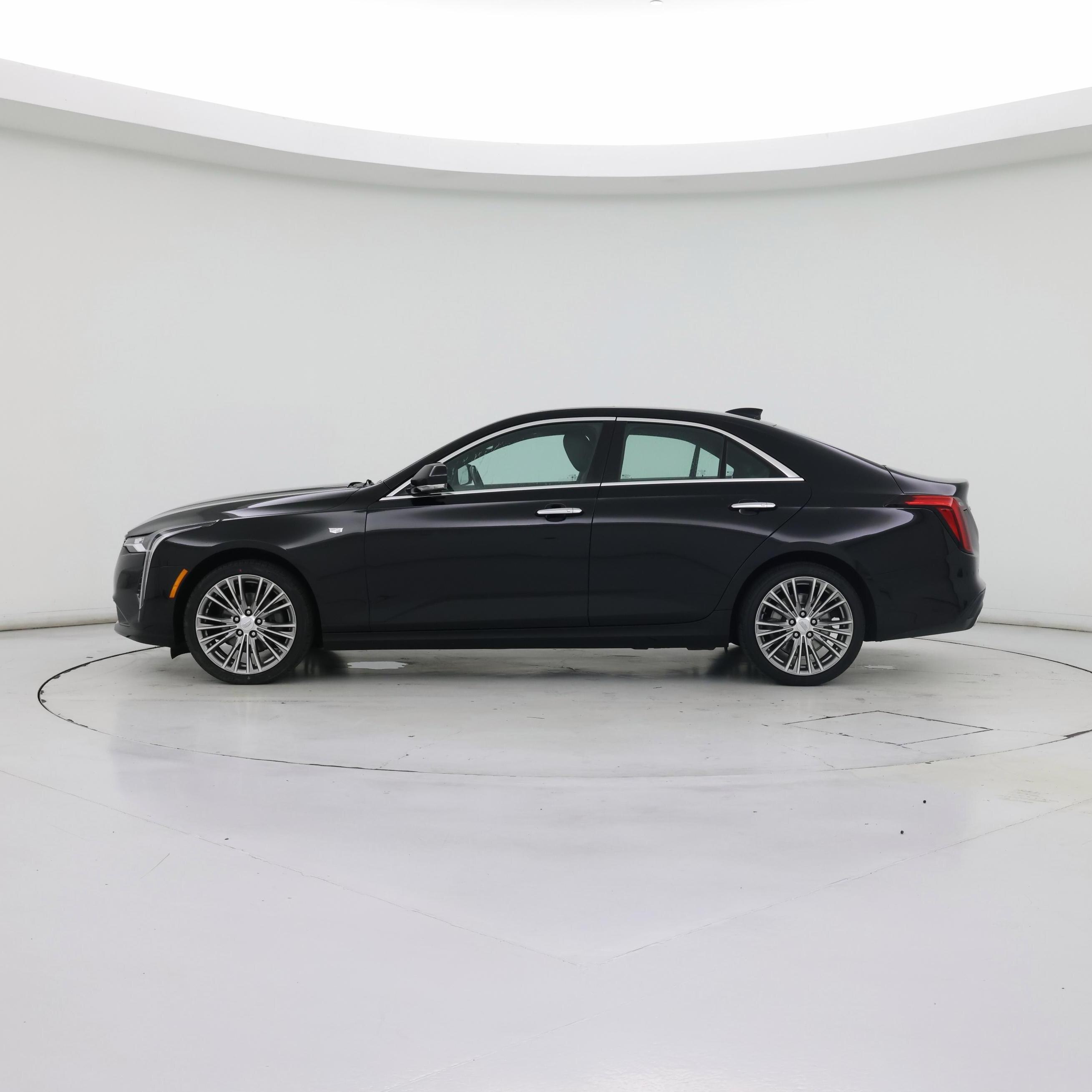 Thumbnail: 2020 Cadillac CT4 - 3