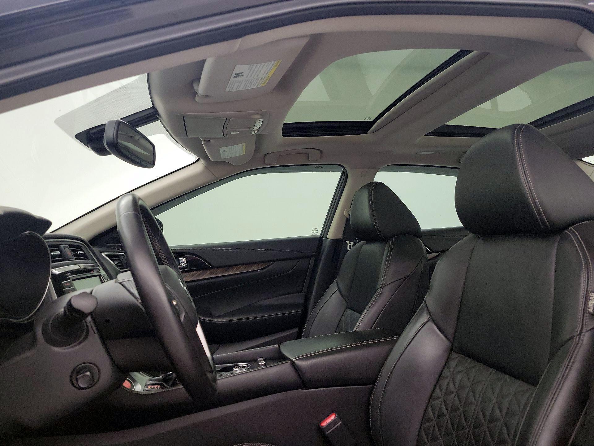 Thumbnail: 2016 Nissan Maxima - 19