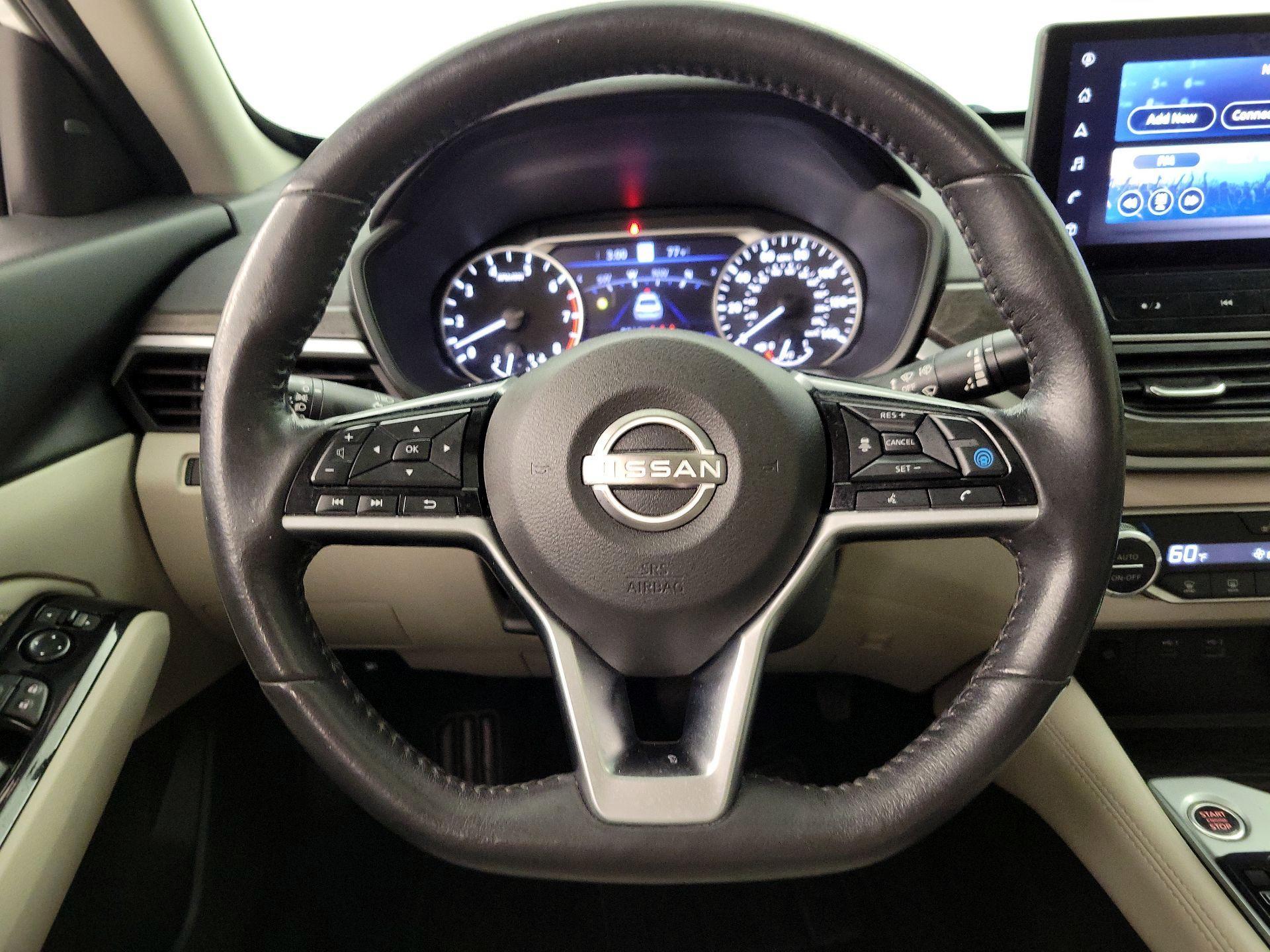 Thumbnail: 2023 Nissan Altima - 10