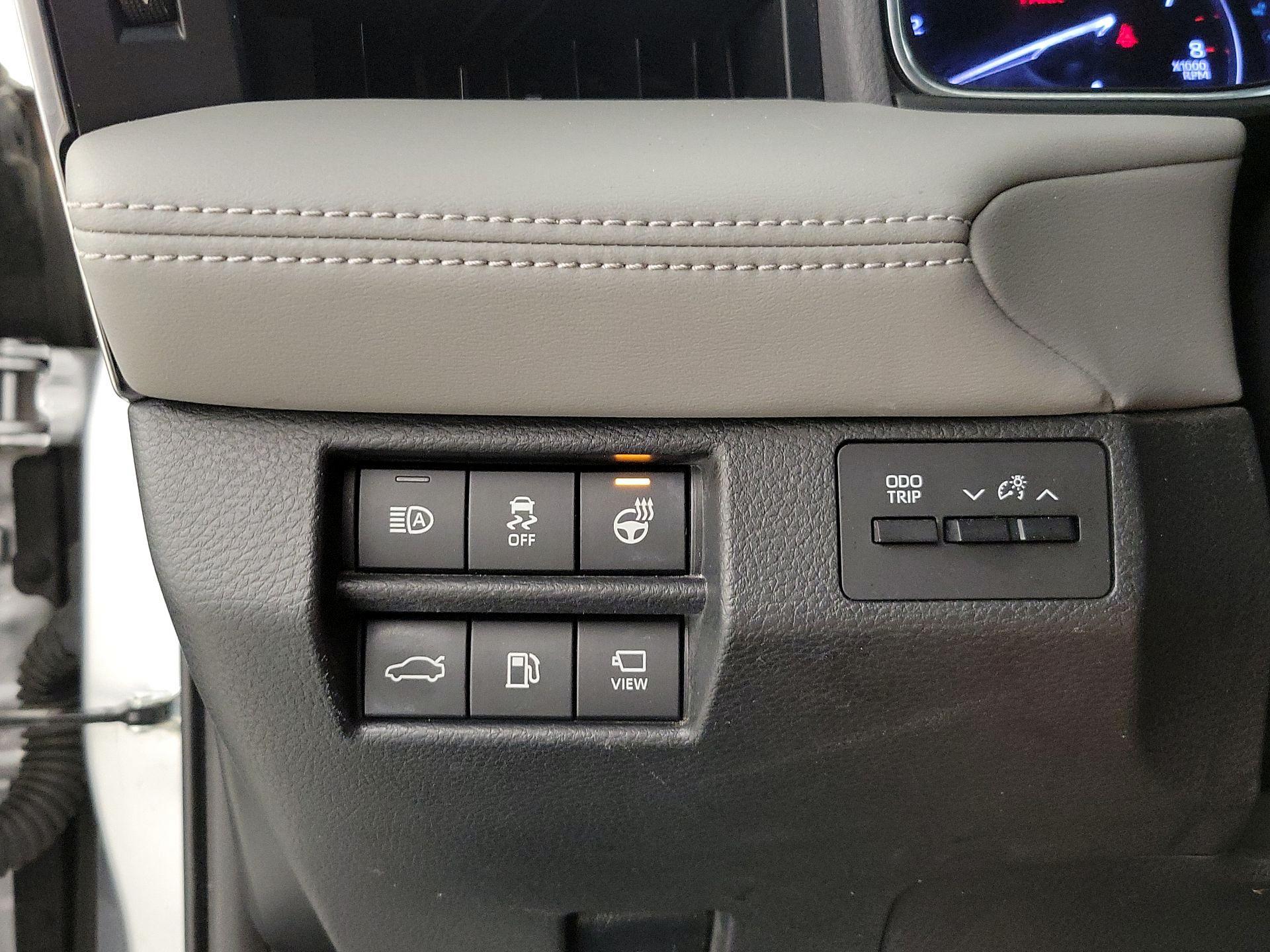 Thumbnail: 2019 Toyota Avalon - 13