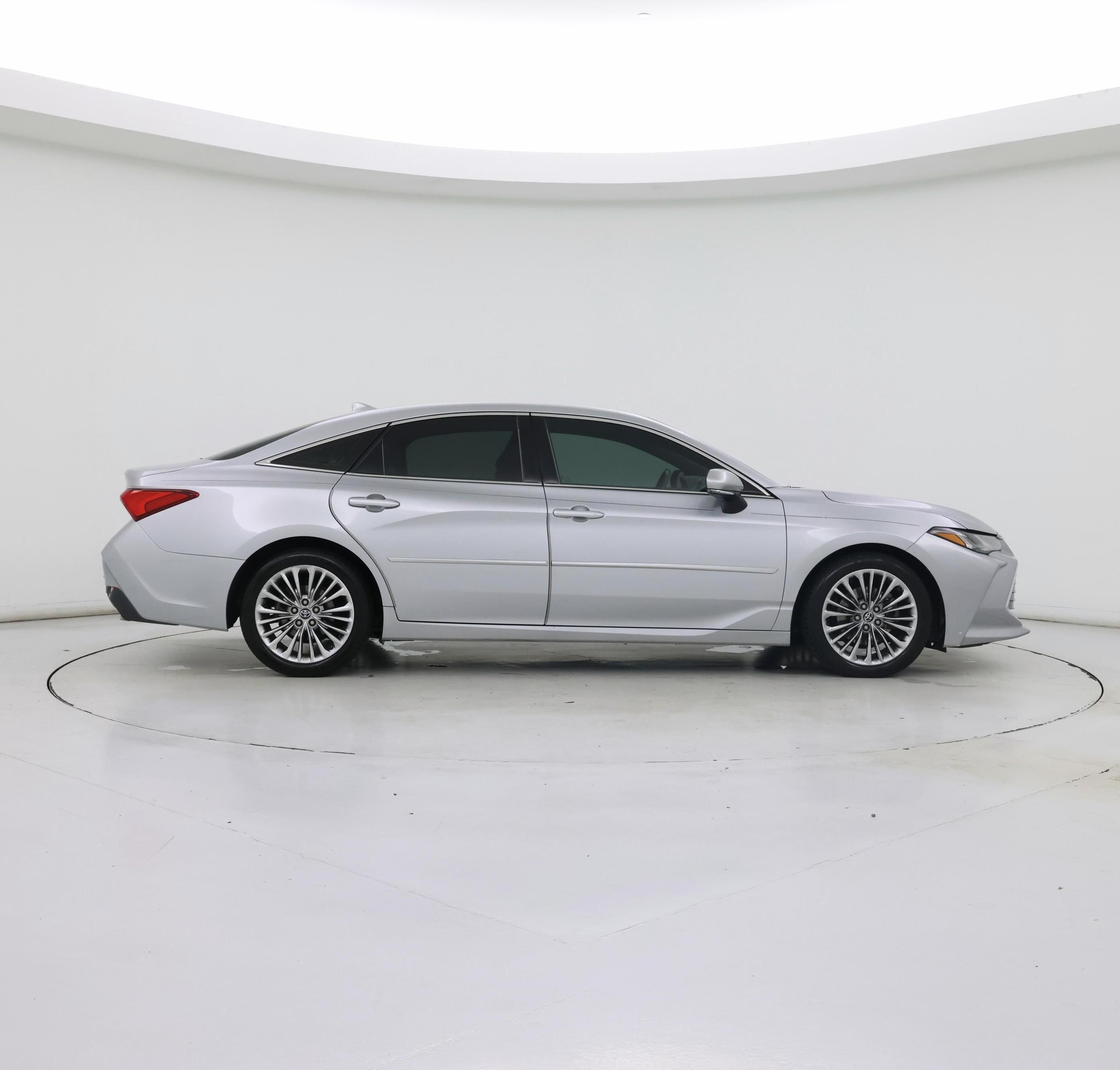 Thumbnail: 2019 Toyota Avalon - 7