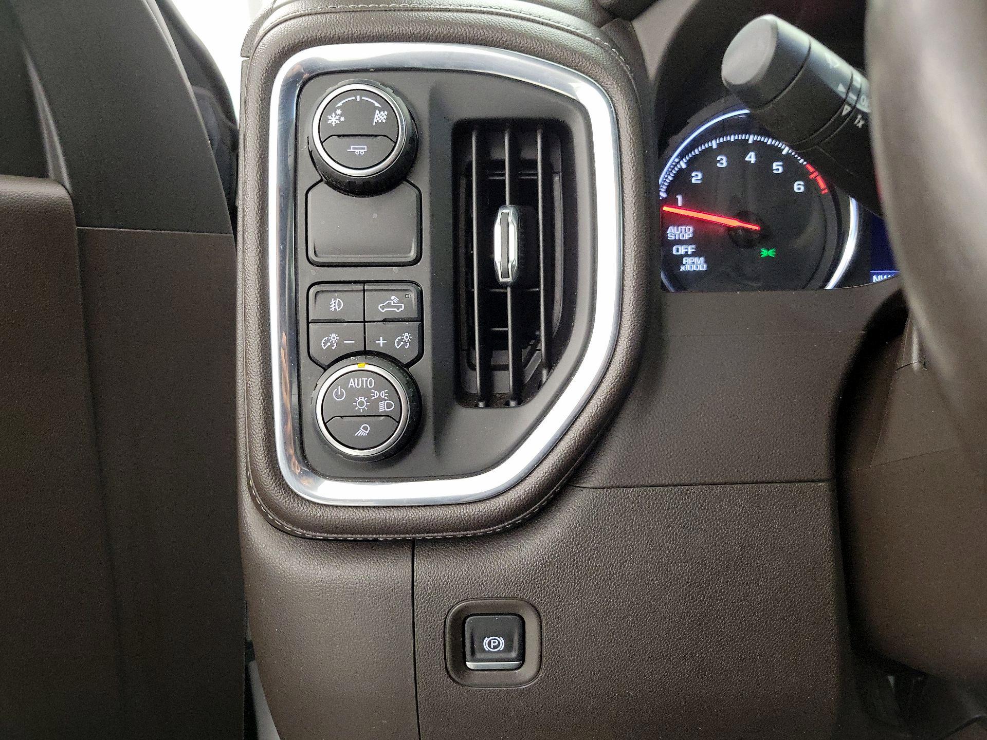 Thumbnail: 2019 Chevrolet Silverado 1500 - 13