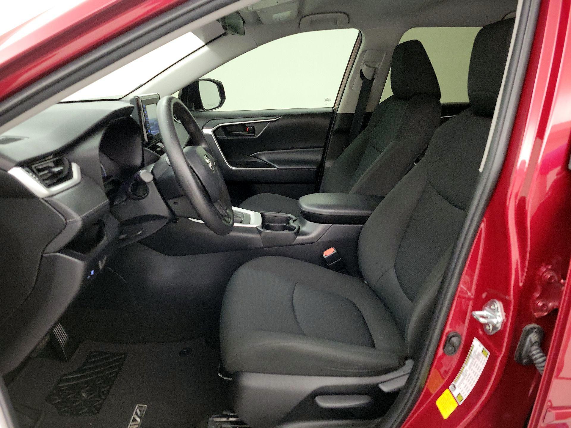 Thumbnail: 2021 Toyota RAV4 - 11
