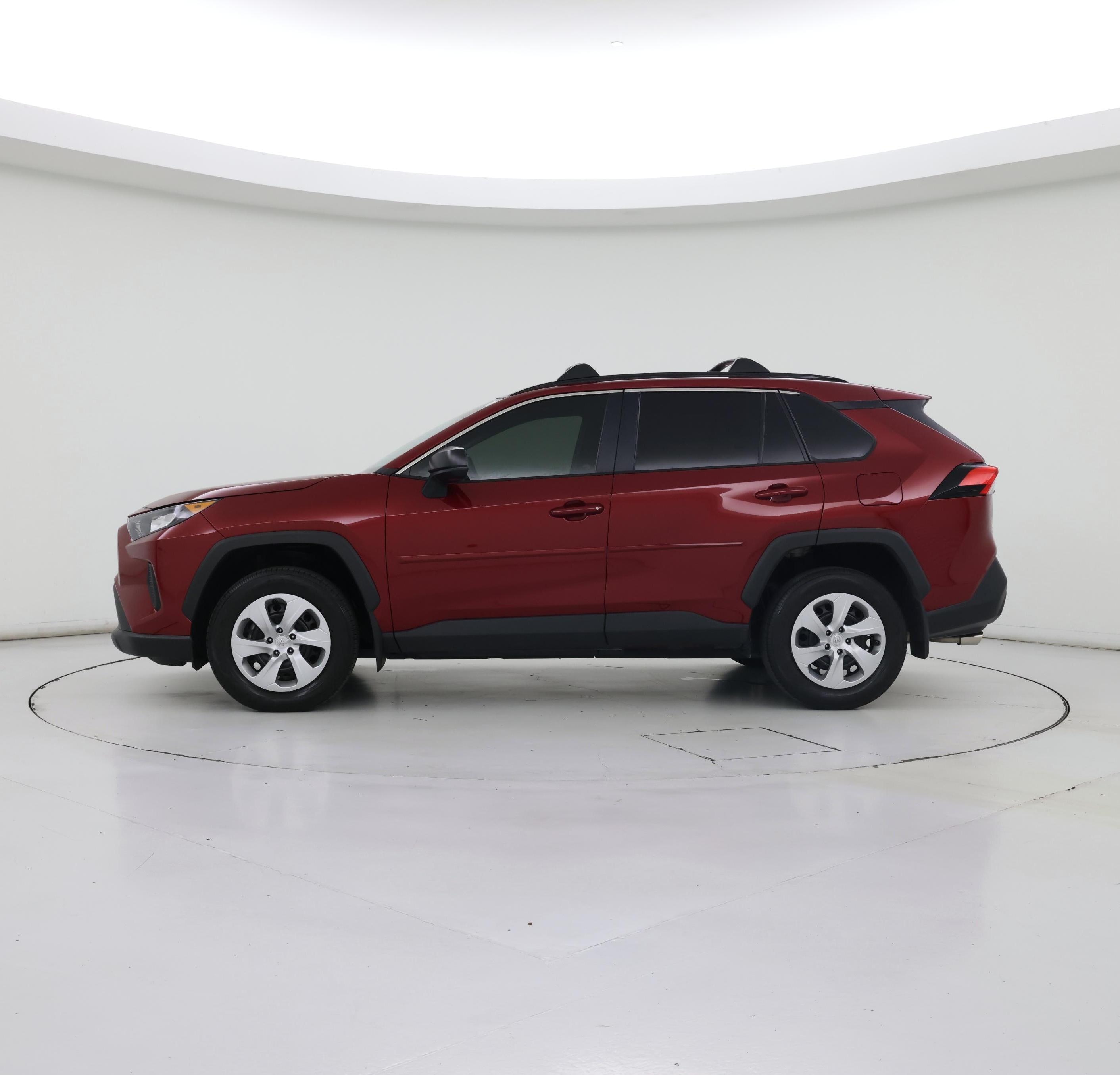 Thumbnail: 2021 Toyota RAV4 - 3