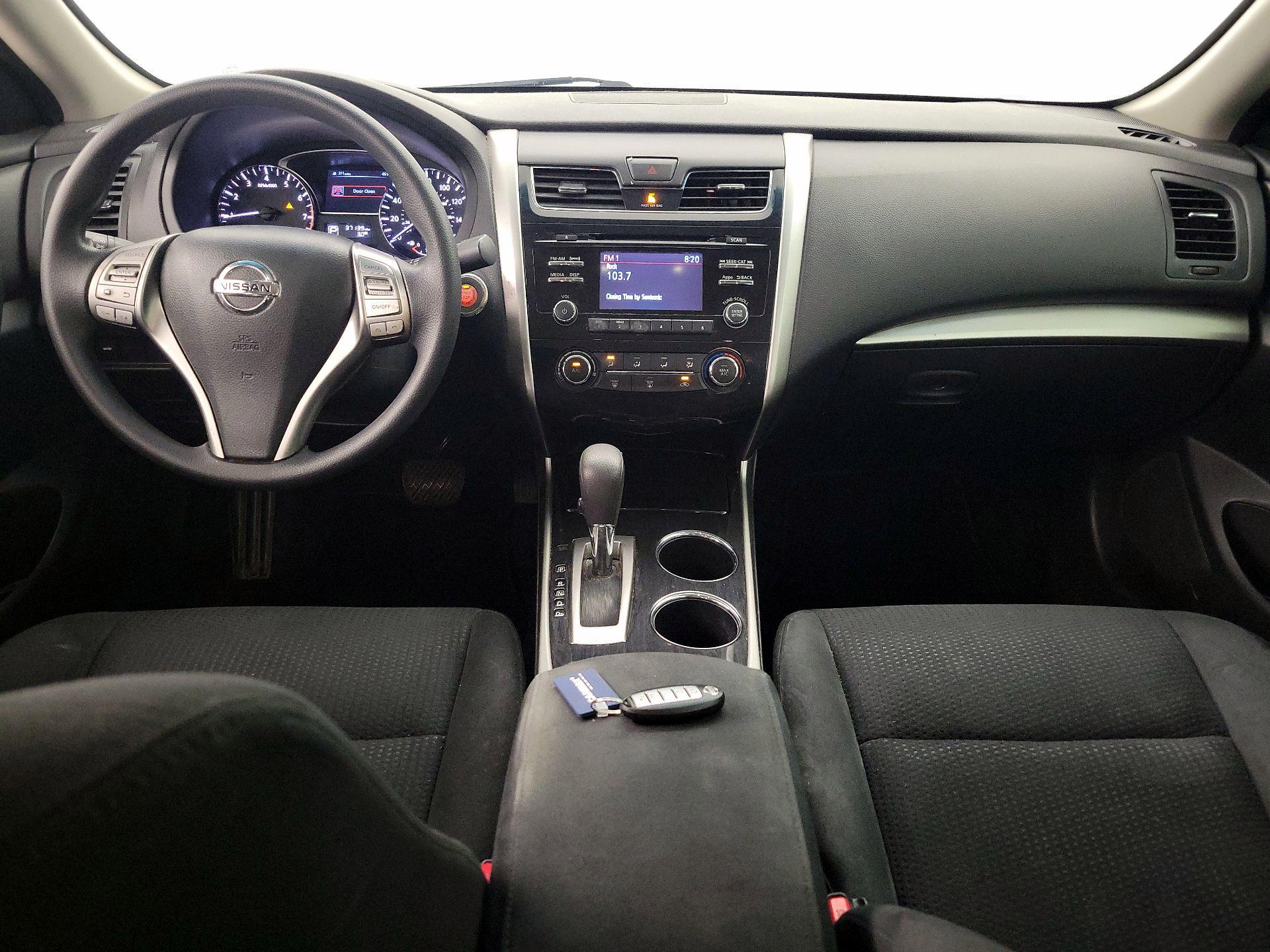 Thumbnail: 2014 Nissan Altima - 9