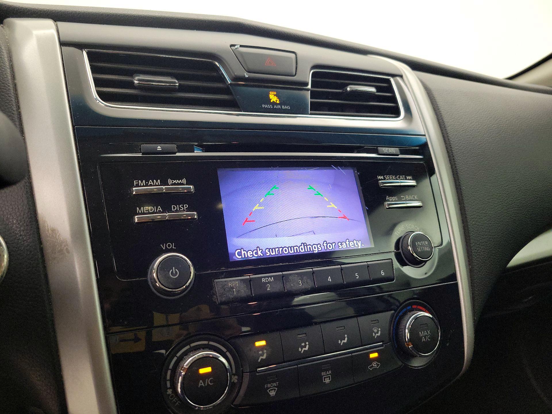 Thumbnail: 2014 Nissan Altima - 14