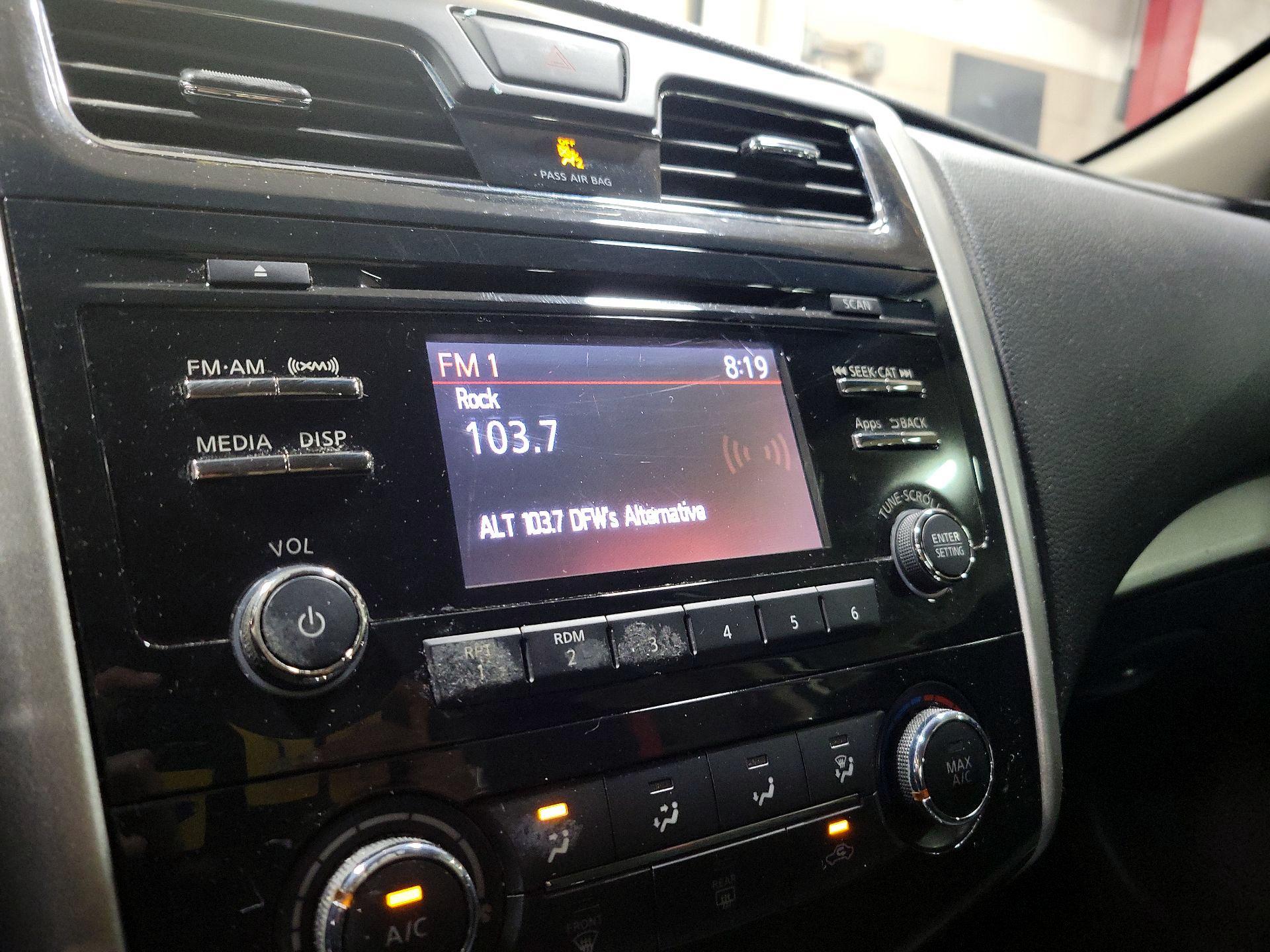 Thumbnail: 2014 Nissan Altima - 15