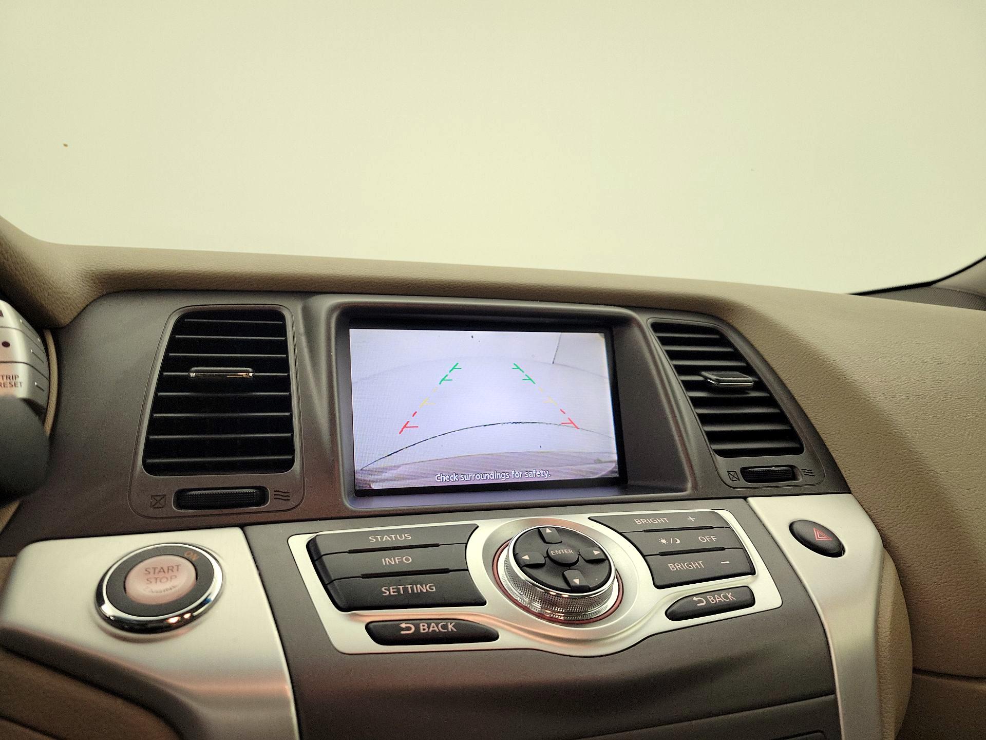 Thumbnail: 2014 Nissan Murano - 14