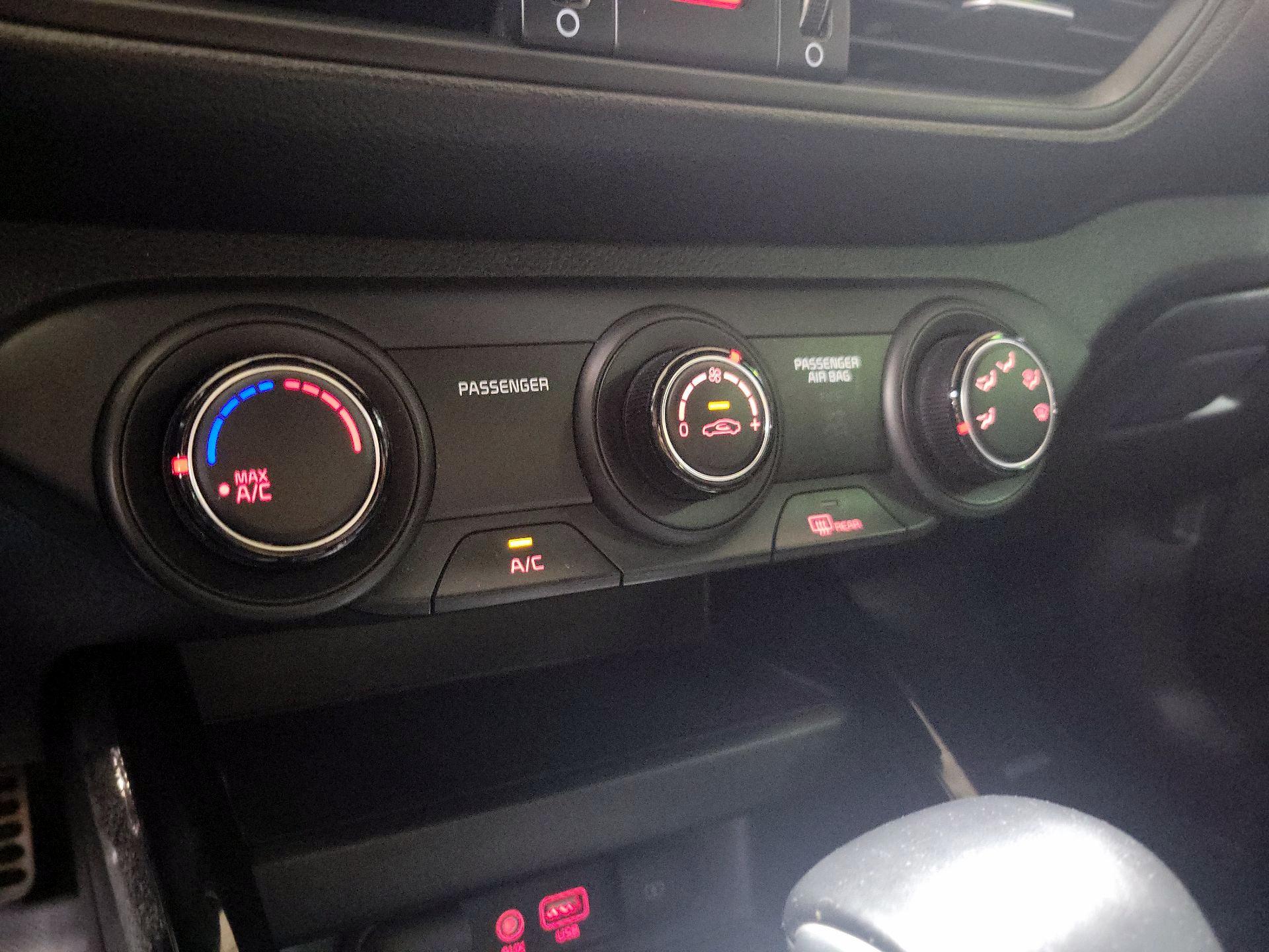 Thumbnail: 2021 Kia Forte - 16