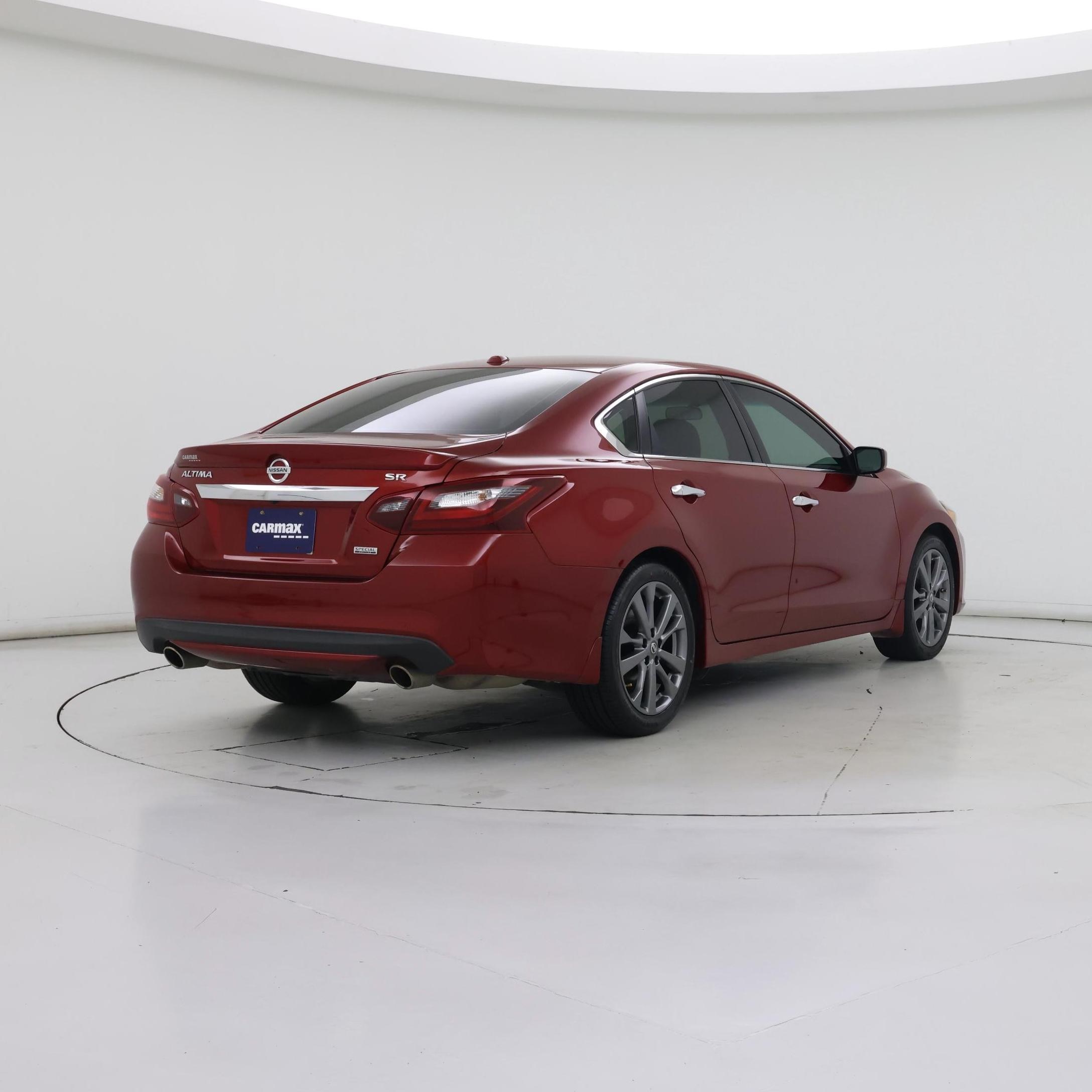 Thumbnail: 2018 Nissan Altima - 8