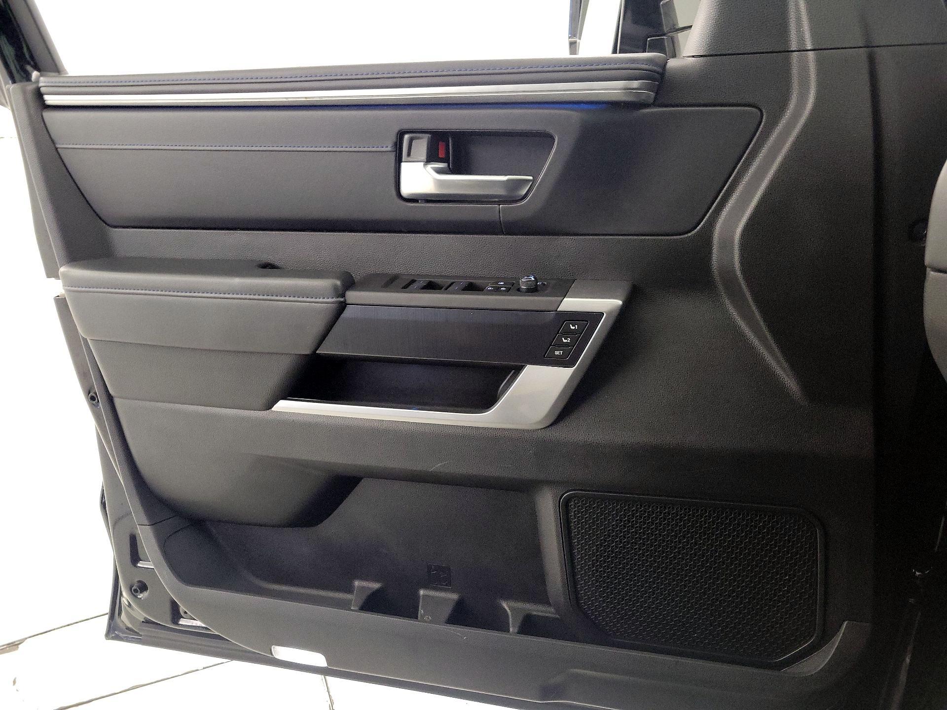 Thumbnail: 2023 Toyota Sequoia - 12
