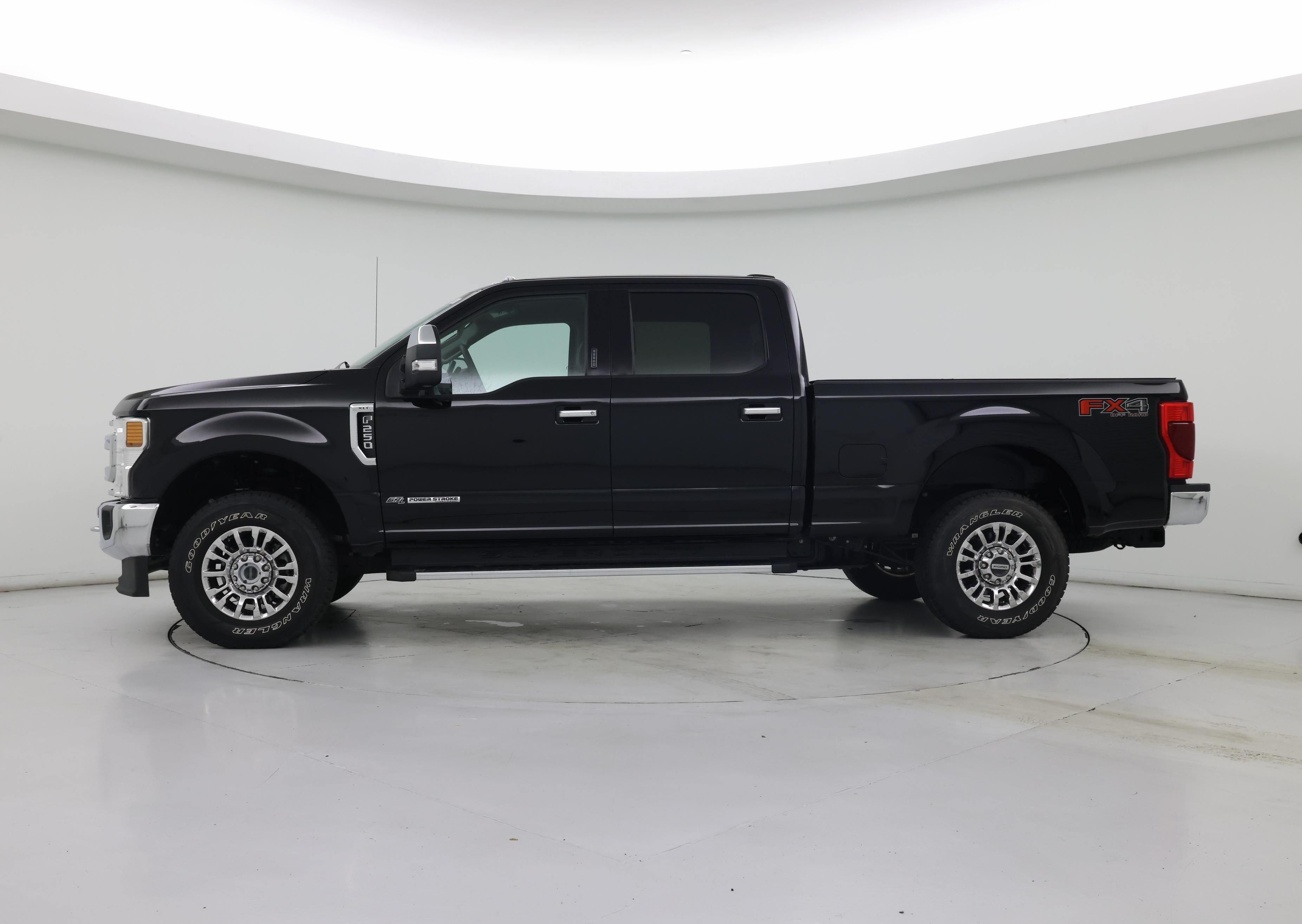 Thumbnail: 2021 Ford F-250 - 3