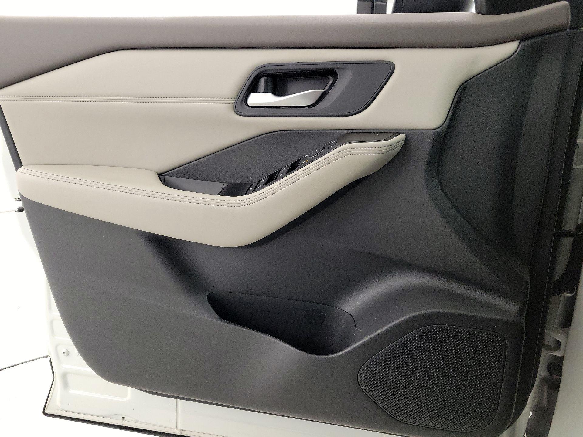 Thumbnail: 2023 Nissan Rogue - 12