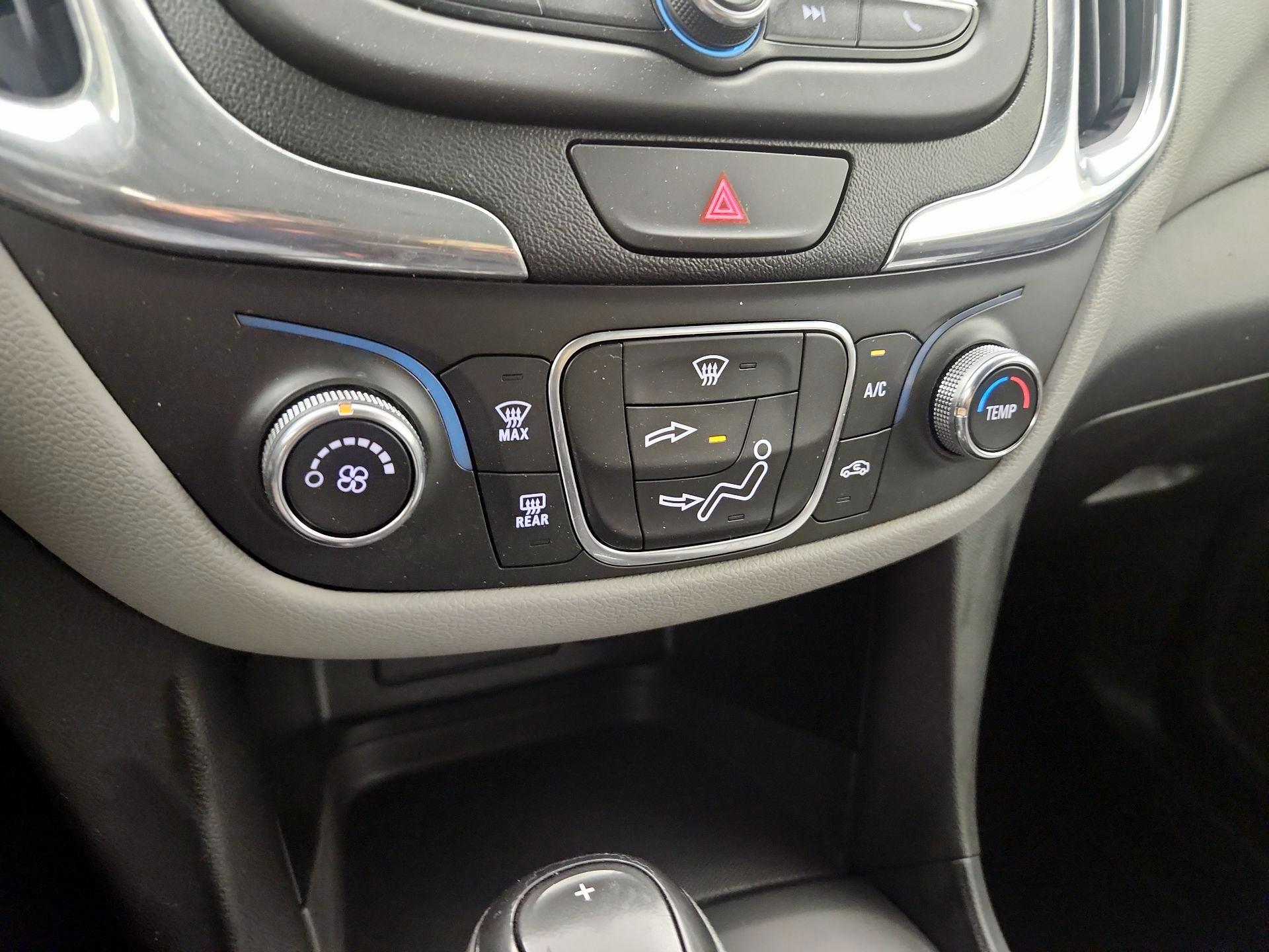 Thumbnail: 2019 Chevrolet Equinox - 16