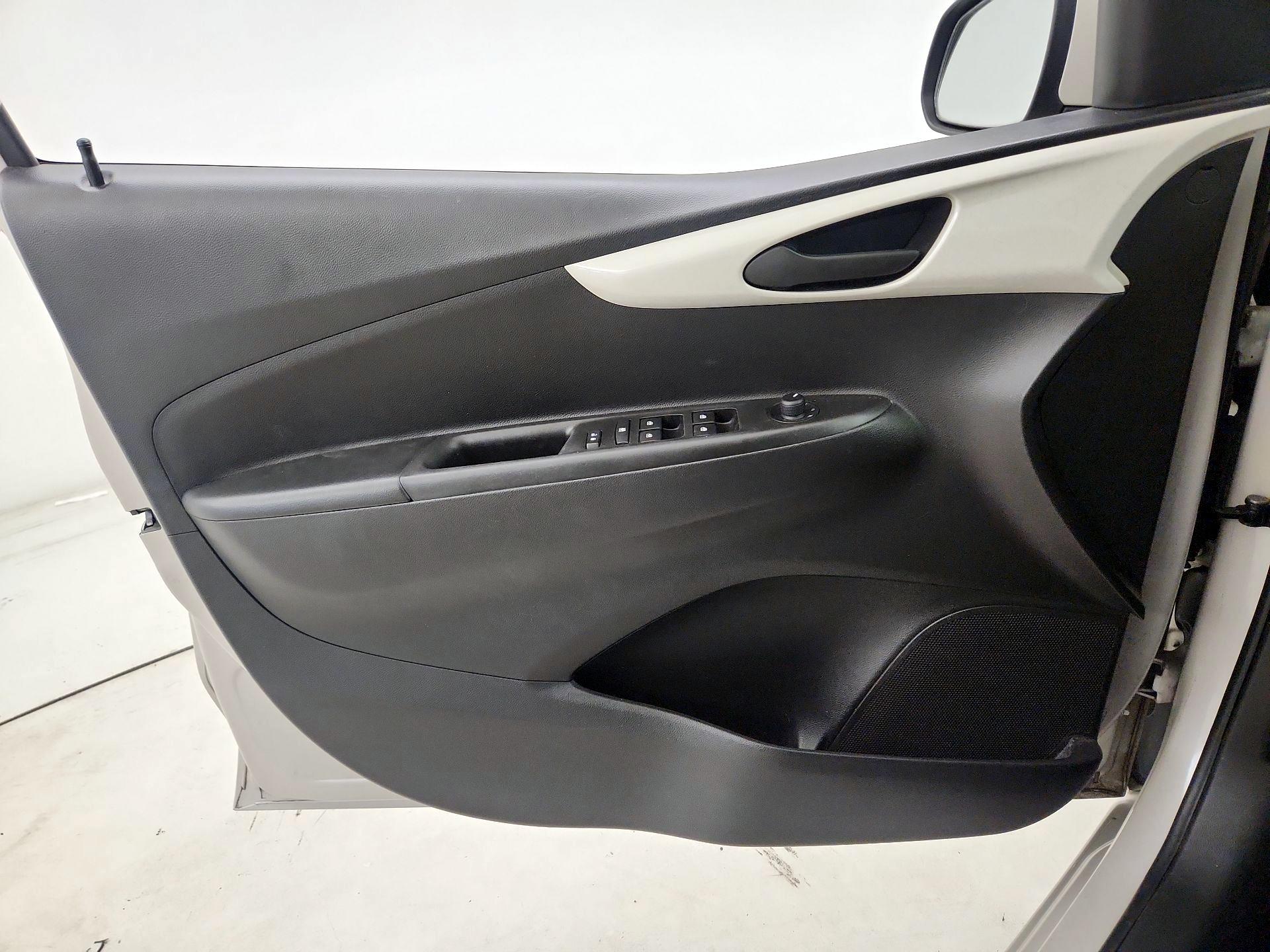 Thumbnail: 2017 Chevrolet Spark - 12