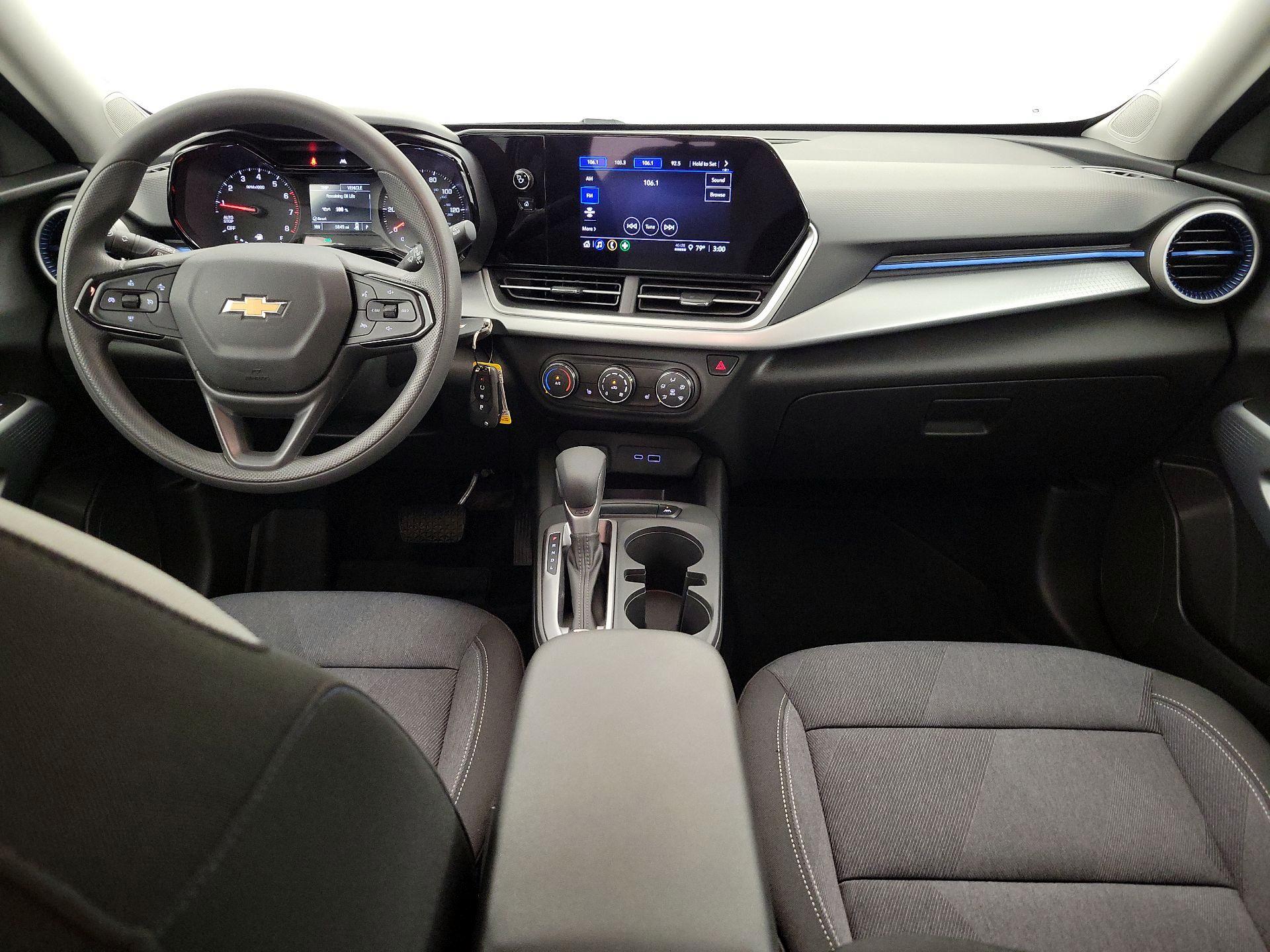 Thumbnail: 2024 Chevrolet Trax - 9