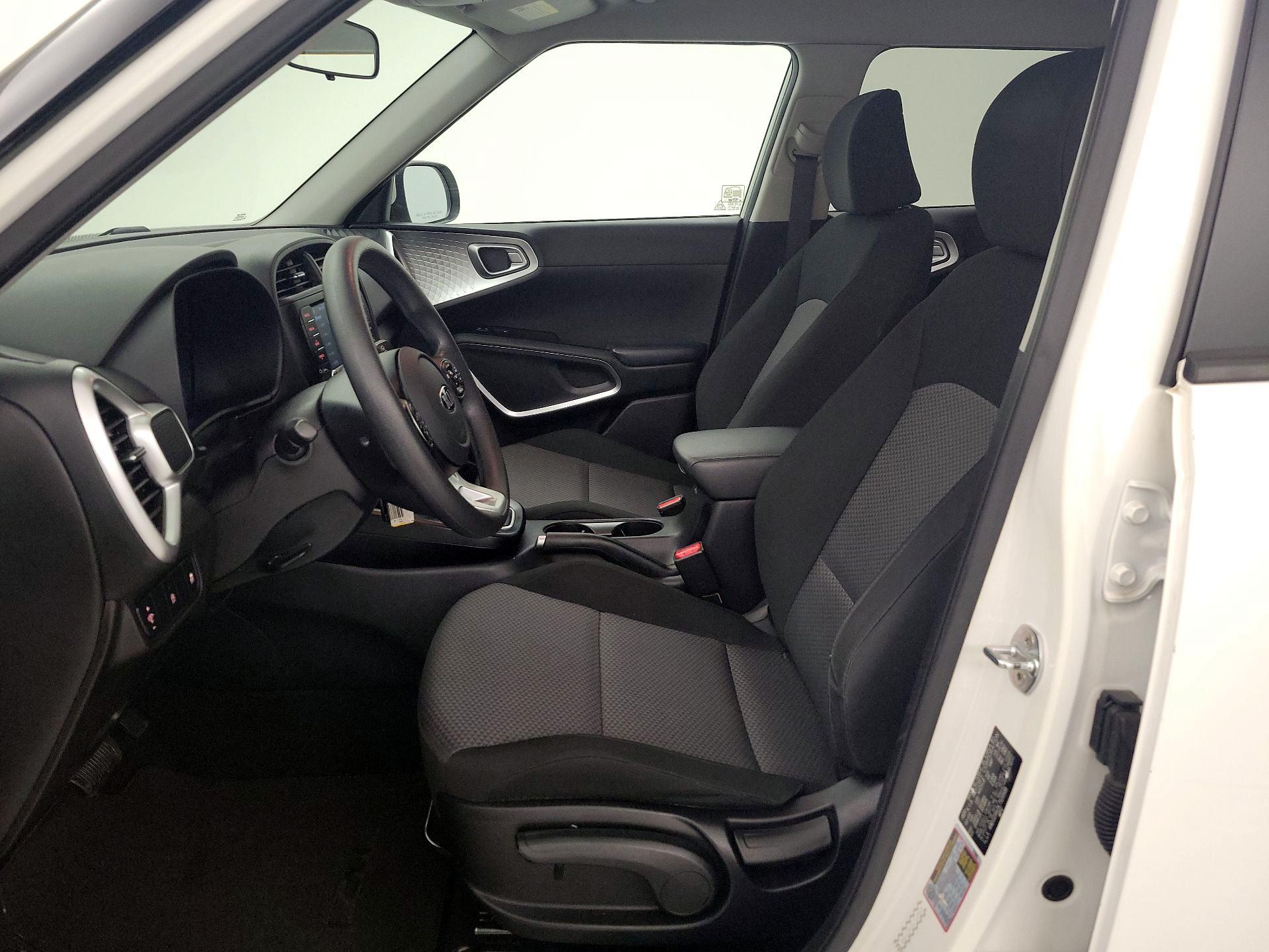 Thumbnail: 2020 Kia Soul - 11