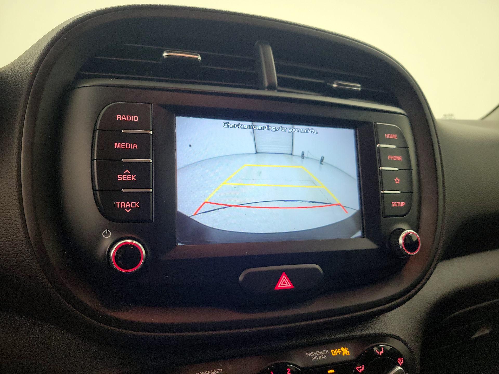 Thumbnail: 2020 Kia Soul - 14