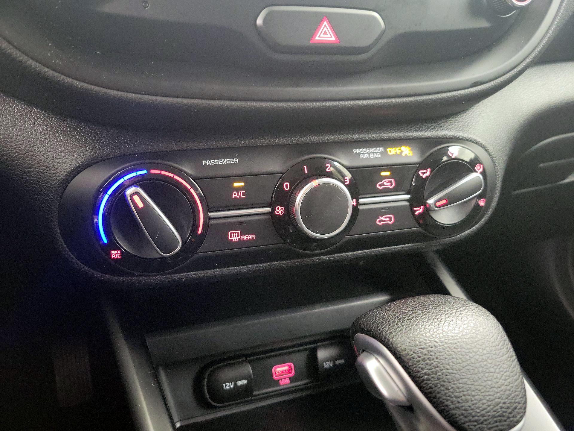 Thumbnail: 2020 Kia Soul - 16