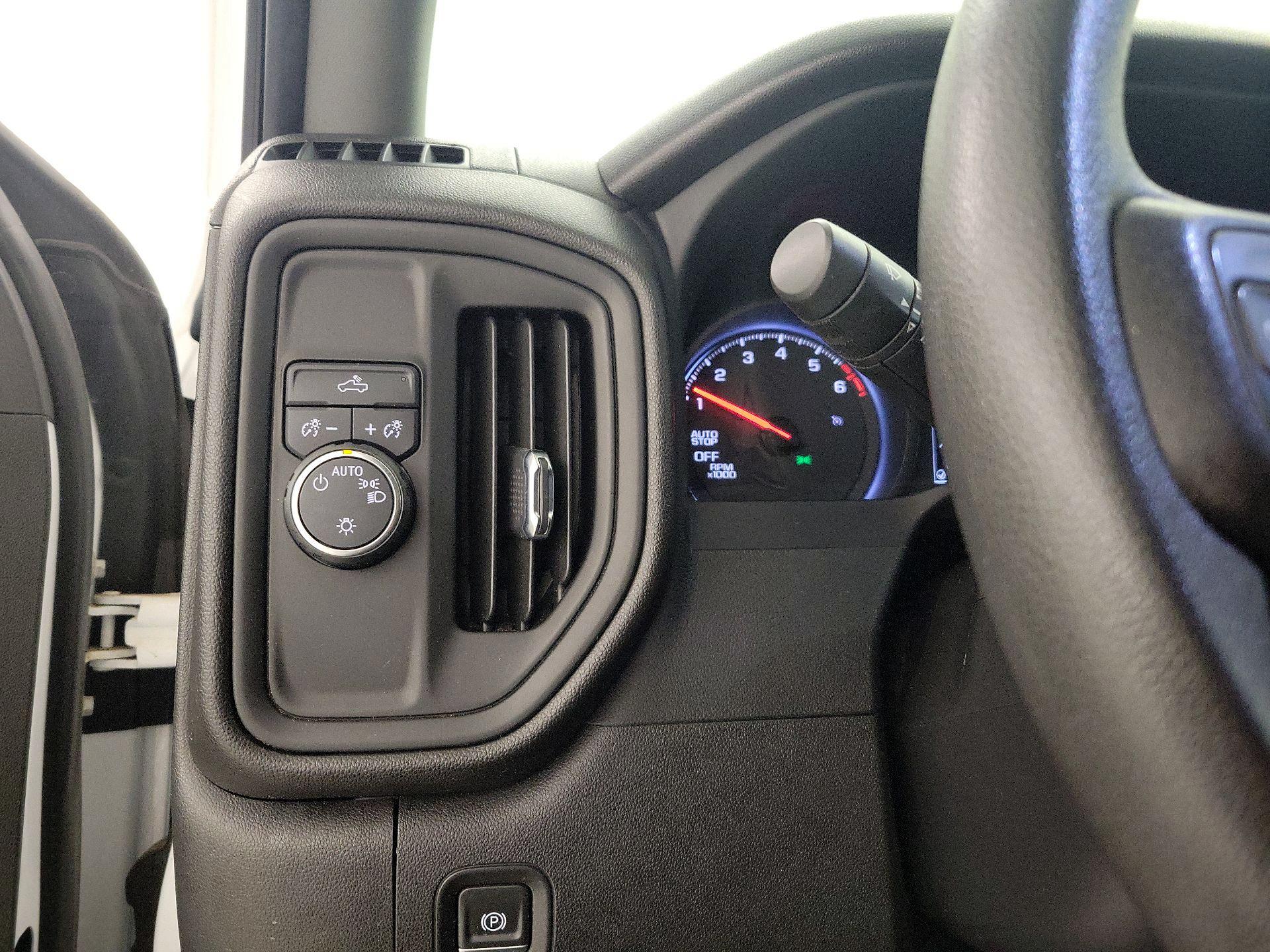 Thumbnail: 2022 Chevrolet Silverado 1500 - 13