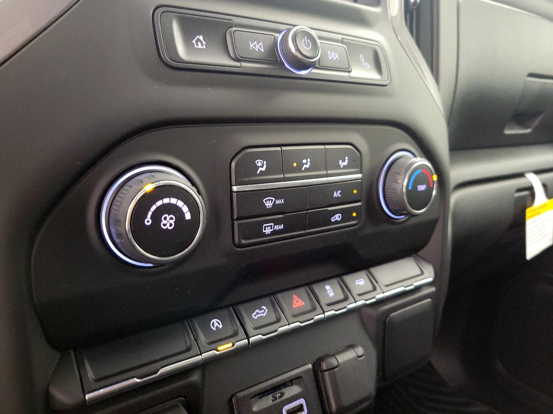 Thumbnail: 2022 Chevrolet Silverado 1500 - 16